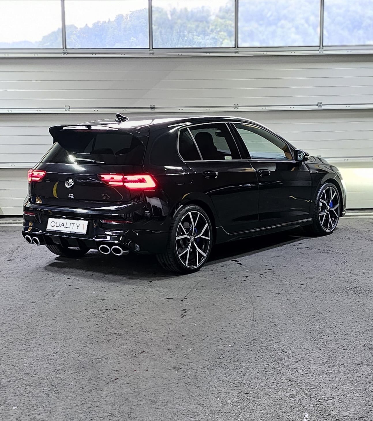 VW Golf 2.0 TSI R DSG 4Motion R ***333 PS Performance***-image-4