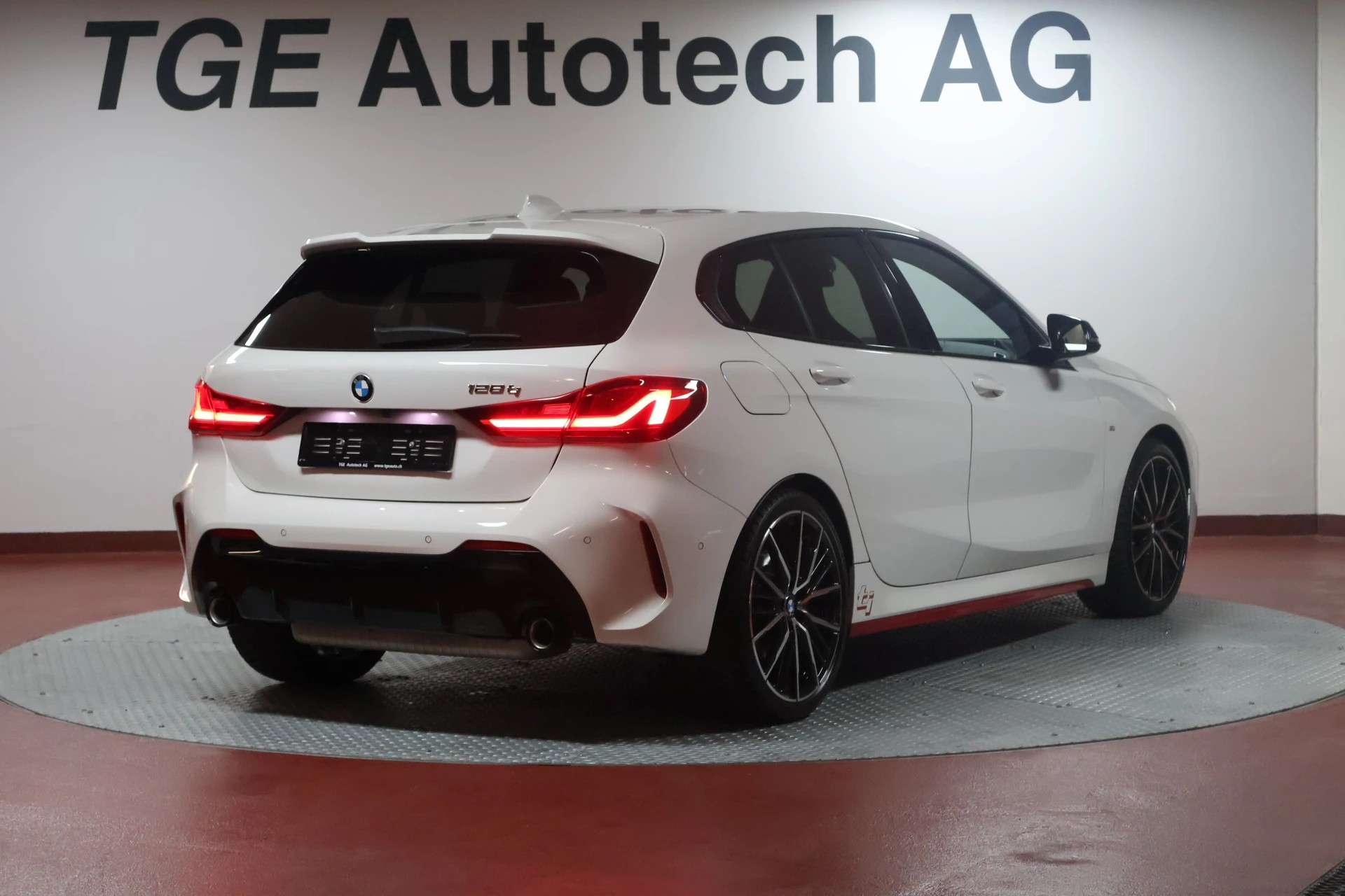 BMW 128ti Steptronic-image-18