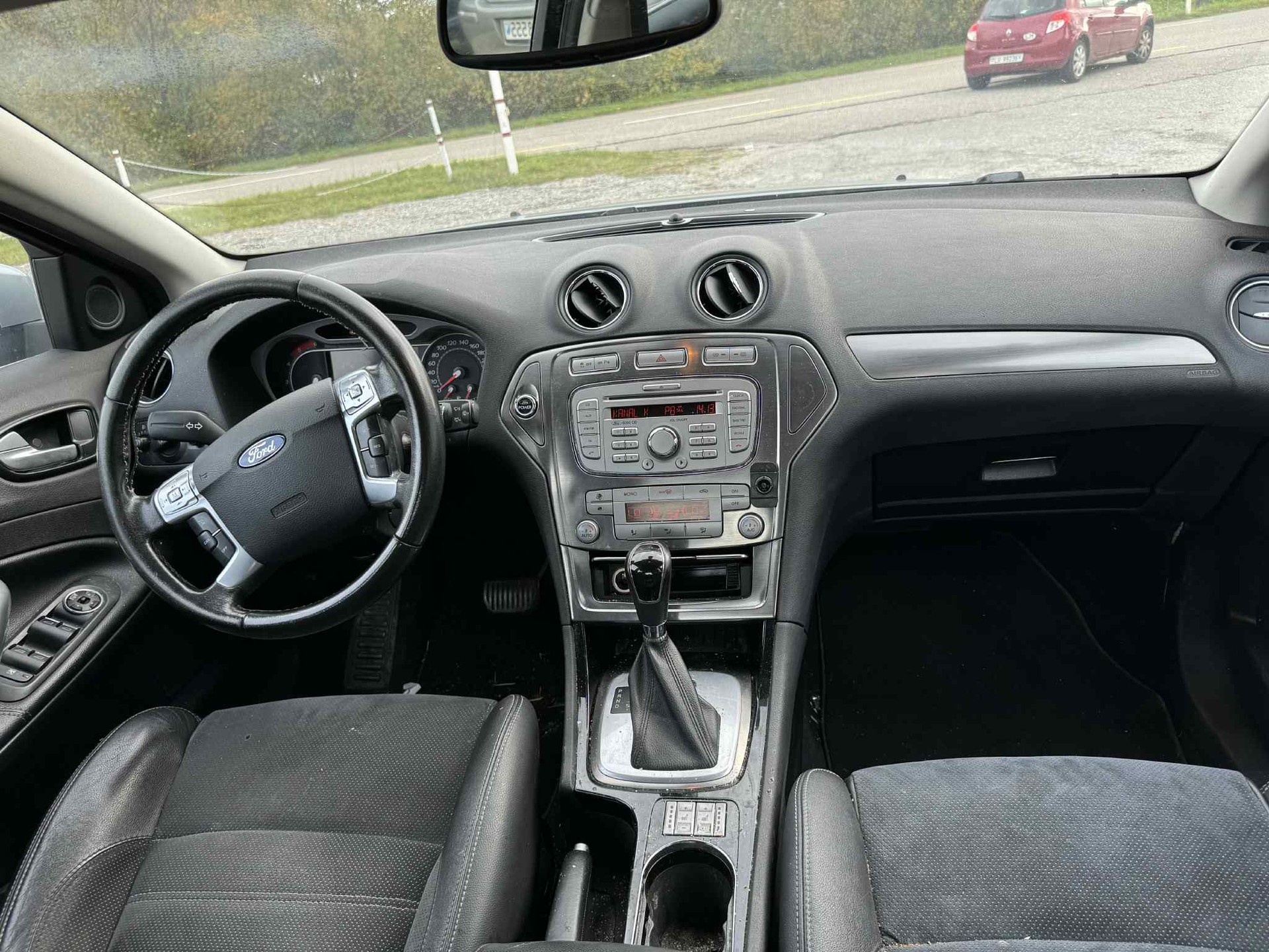 FORD Mondeo 2.0 TDCi 16V Carving Automatic-image-2