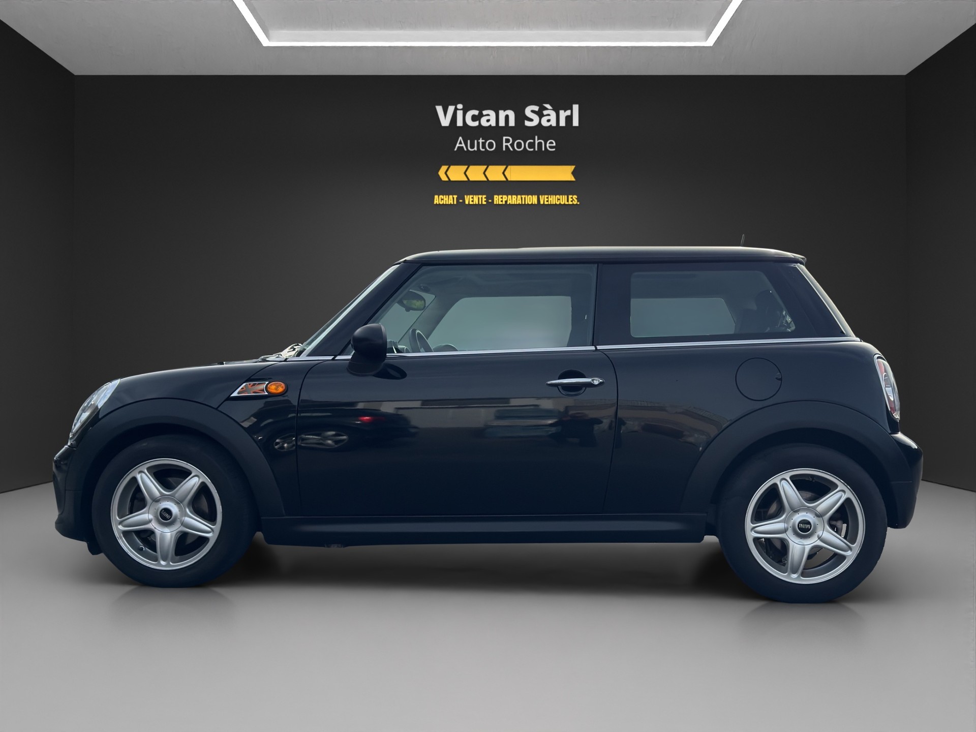 MINI One-image-3