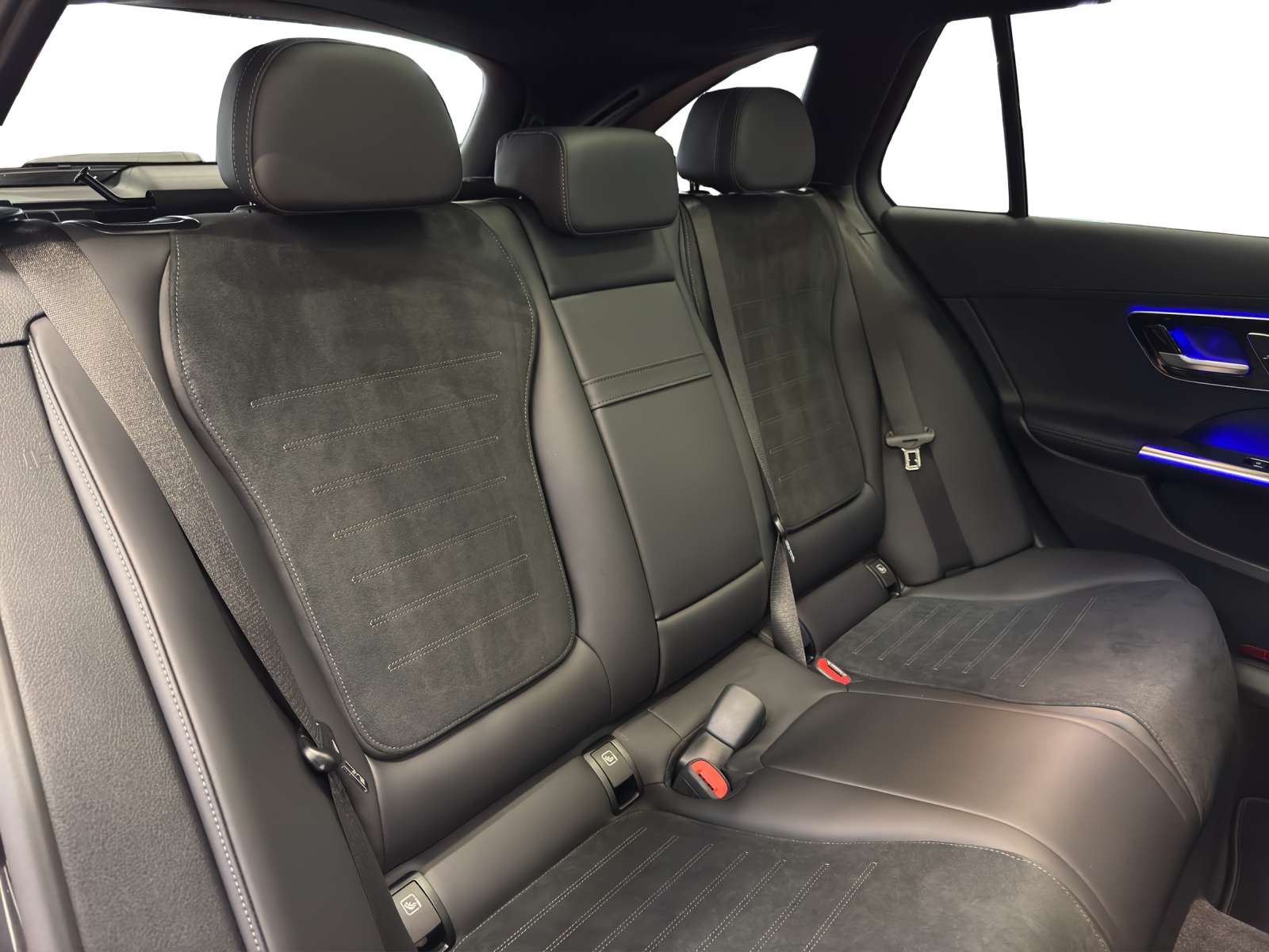 MERCEDES-BENZ C 220 d T 4 M Swiss Star-image-18