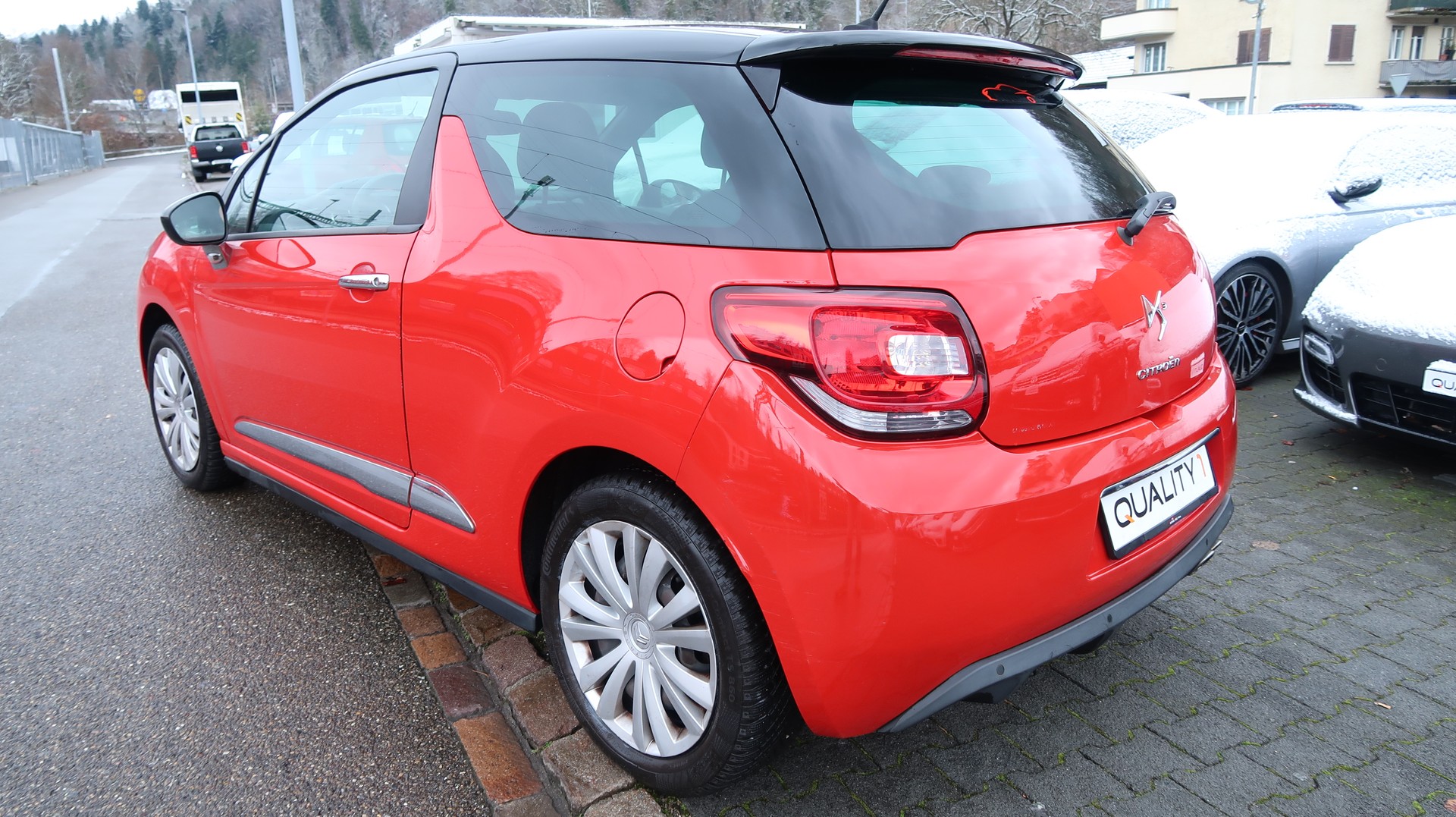 DS AUTOMOBILES DS3 1.6 16V HDi Sport Chic-image-5