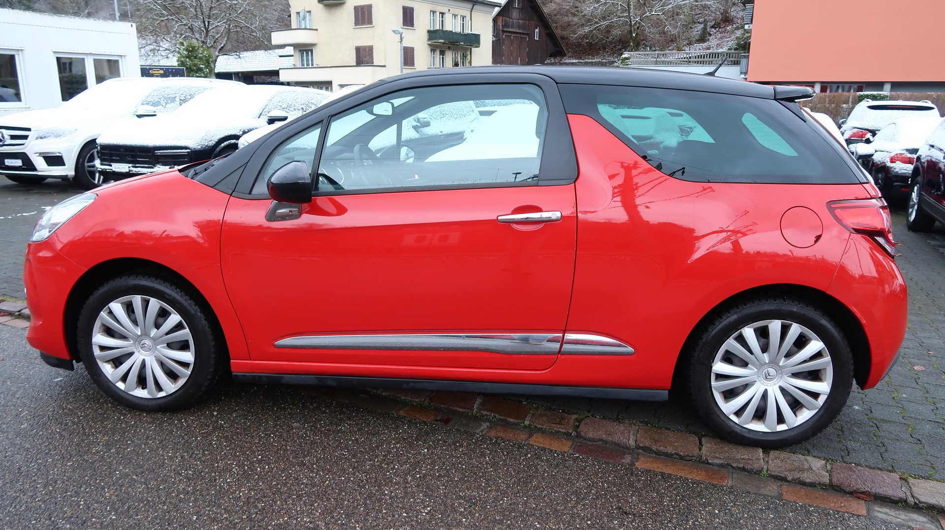 DS AUTOMOBILES DS3 1.6 16V HDi Sport Chic-image-6