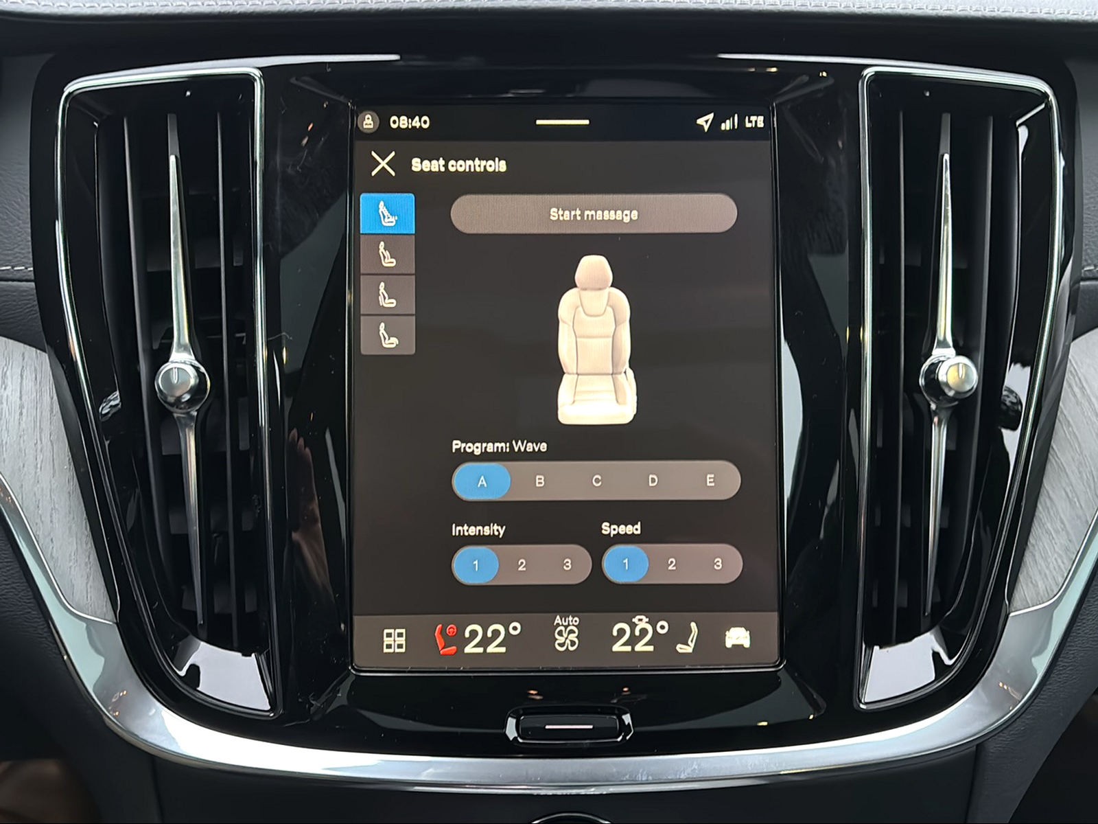 VOLVO V60 B4 Benzin Mild Hybrid Ultra Dark DCT-image-12