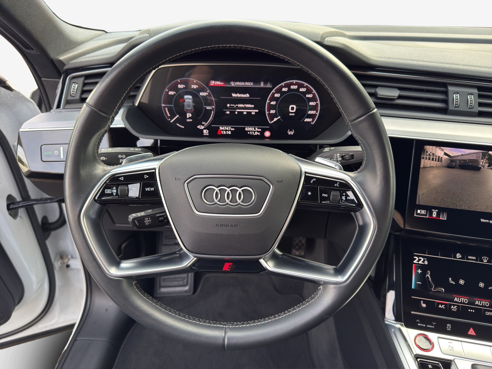 AUDI e-tron S Sportback quattro-image-10