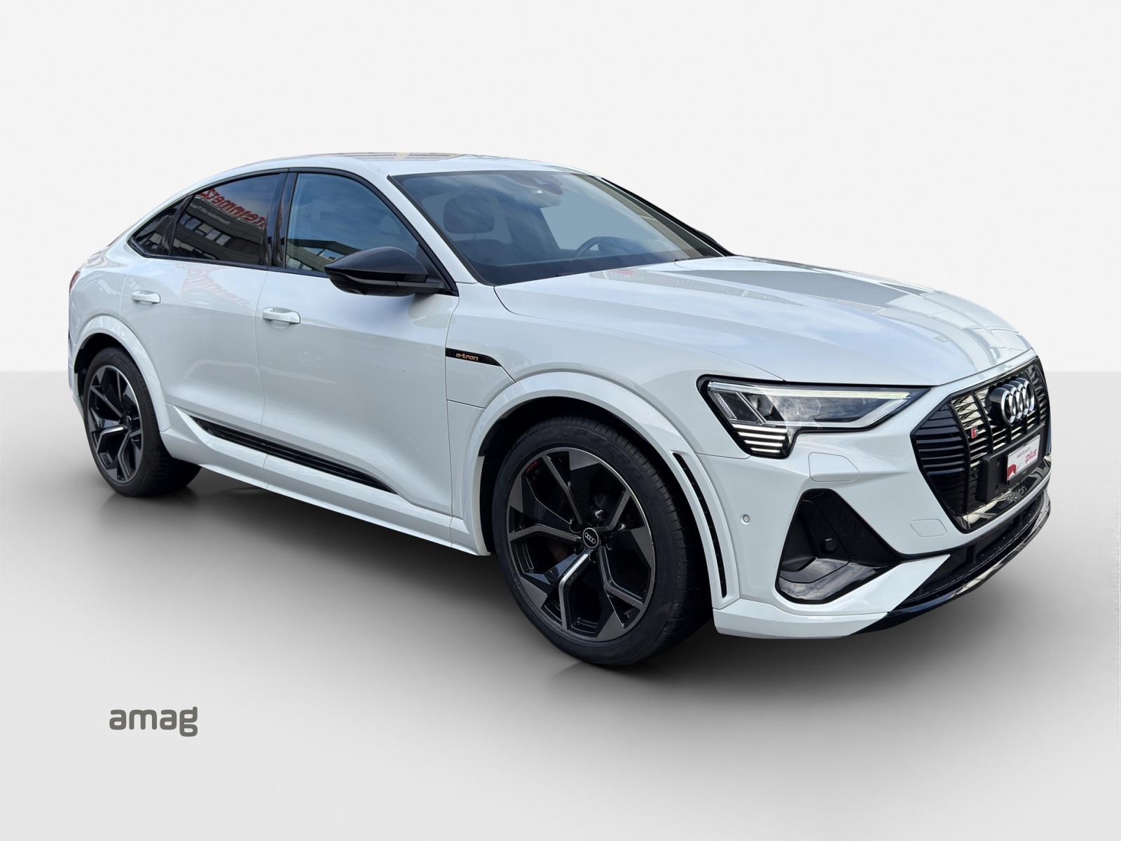 AUDI e-tron S Sportback quattro-image-6