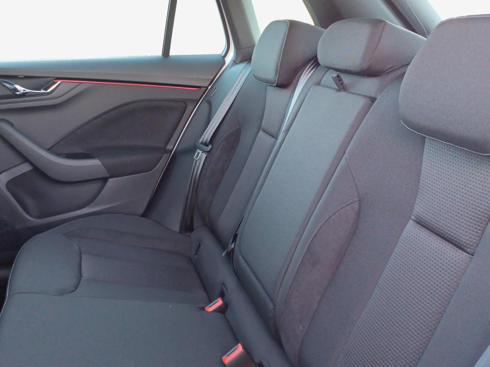 SKODA Kamiq 1.0 TSI Dynamic DSG-image-11