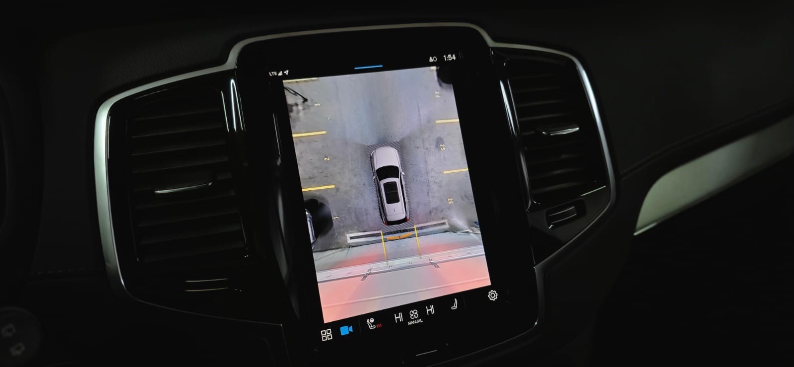 VOLVO XC90 T8 eAWD PluginHybrid Plus Bright *7 Plätzer*-image-19