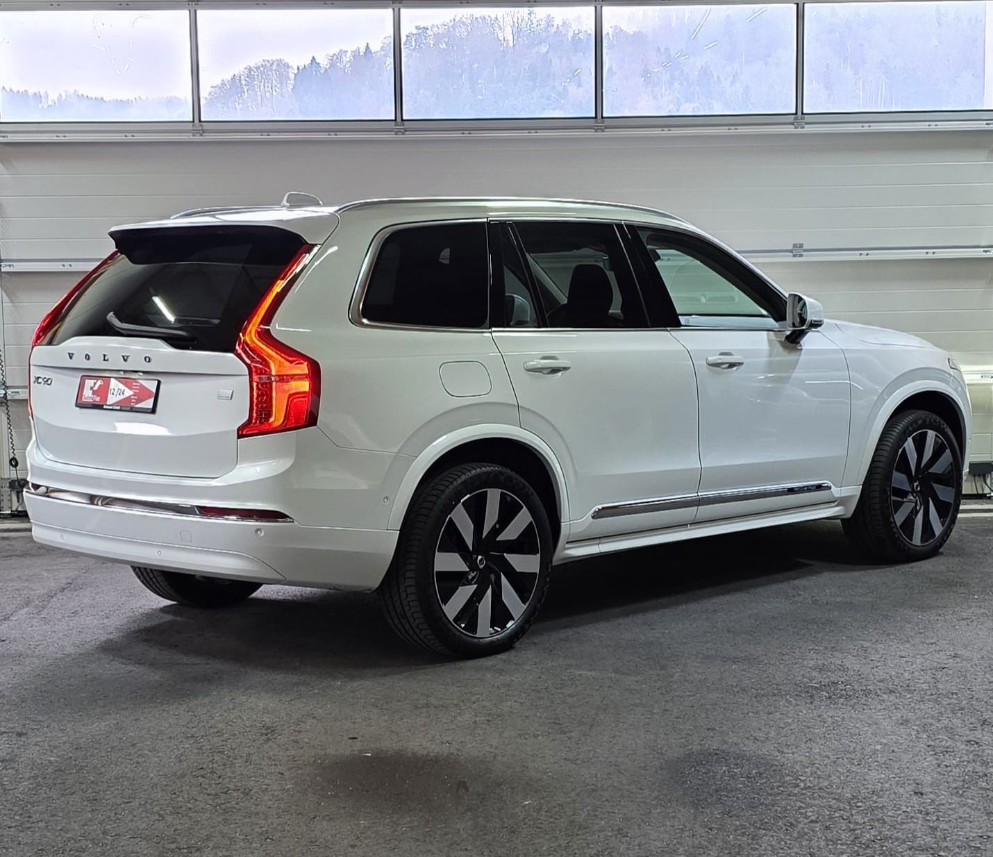 VOLVO XC90 T8 eAWD PluginHybrid Plus Bright *7 Plätzer*-image-4