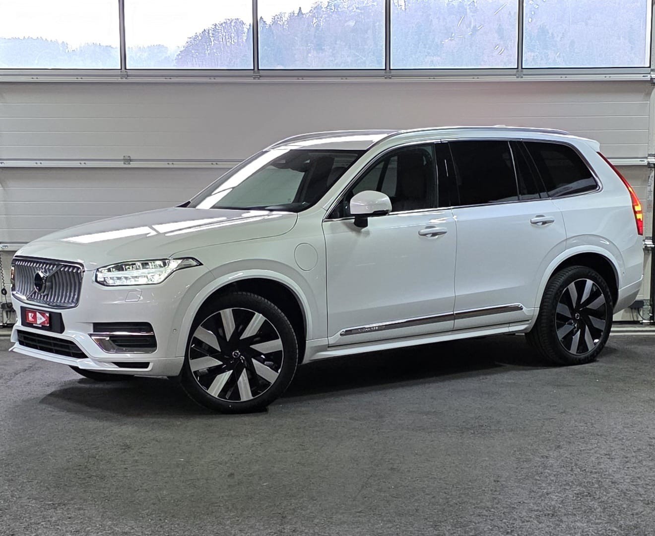 VOLVO XC90 T8 eAWD PluginHybrid Plus Bright *7 Plätzer*-image-0