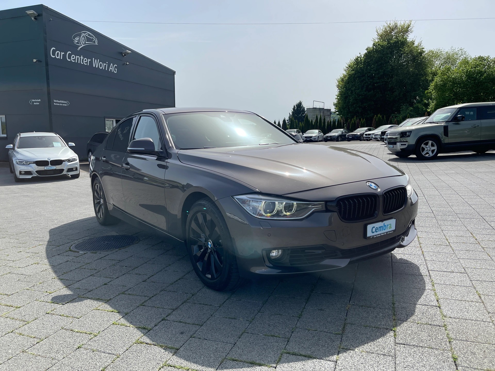 BMW ActiveHybrid 3 Luxury Line Steptronic-image-5