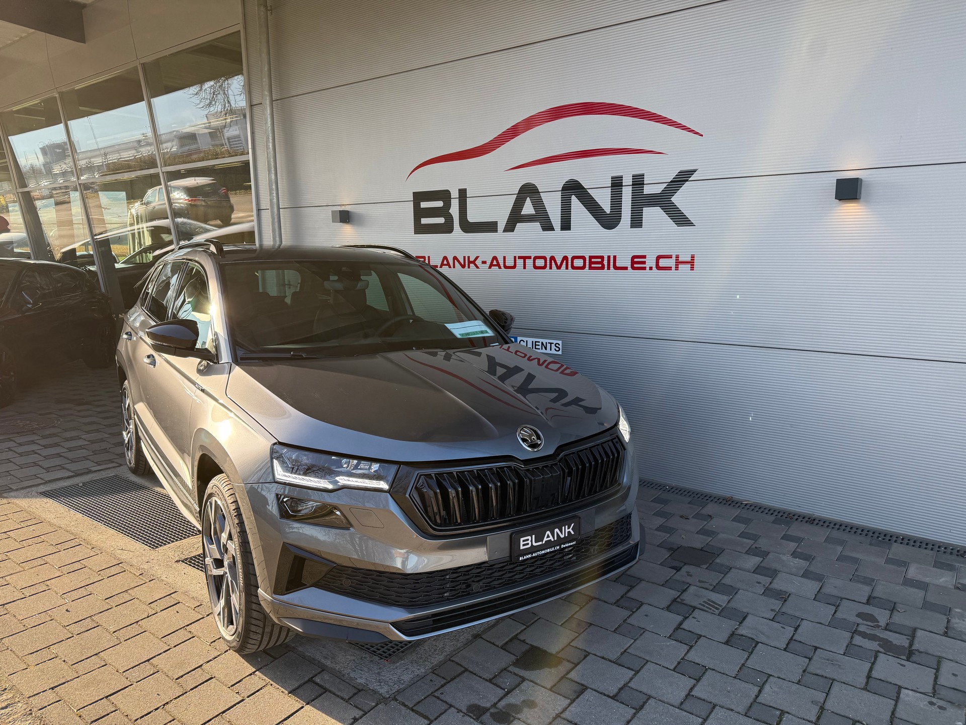 SKODA Karoq 2.0 TSI SportLine 4x4 DSG / VENDUE VERKAUFT-image-1