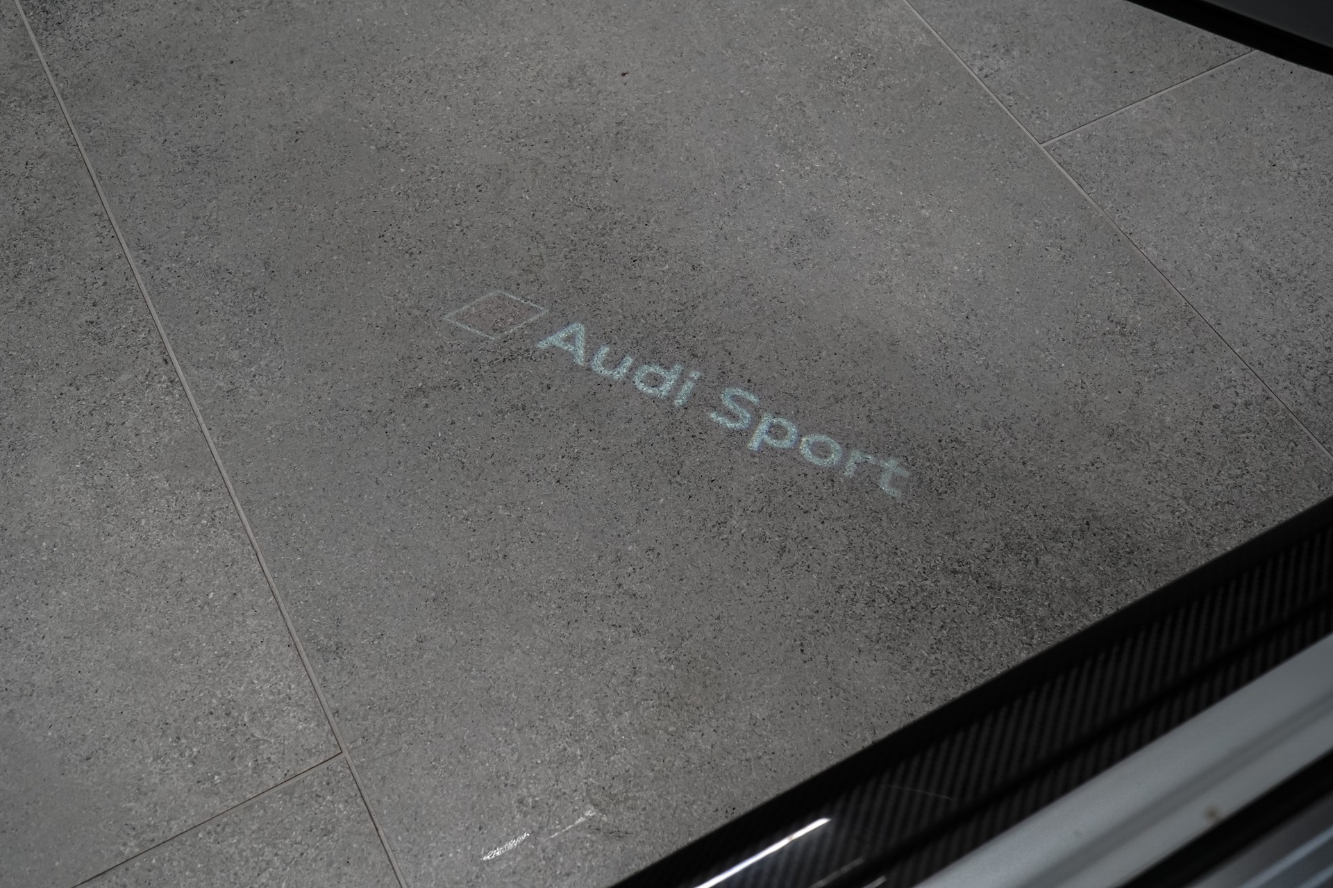 AUDI RS5 COUPÉ 2.9 TFSI QUATTRO TIPTRONIC / WHITE&BLACK / CH-FZ-image-29