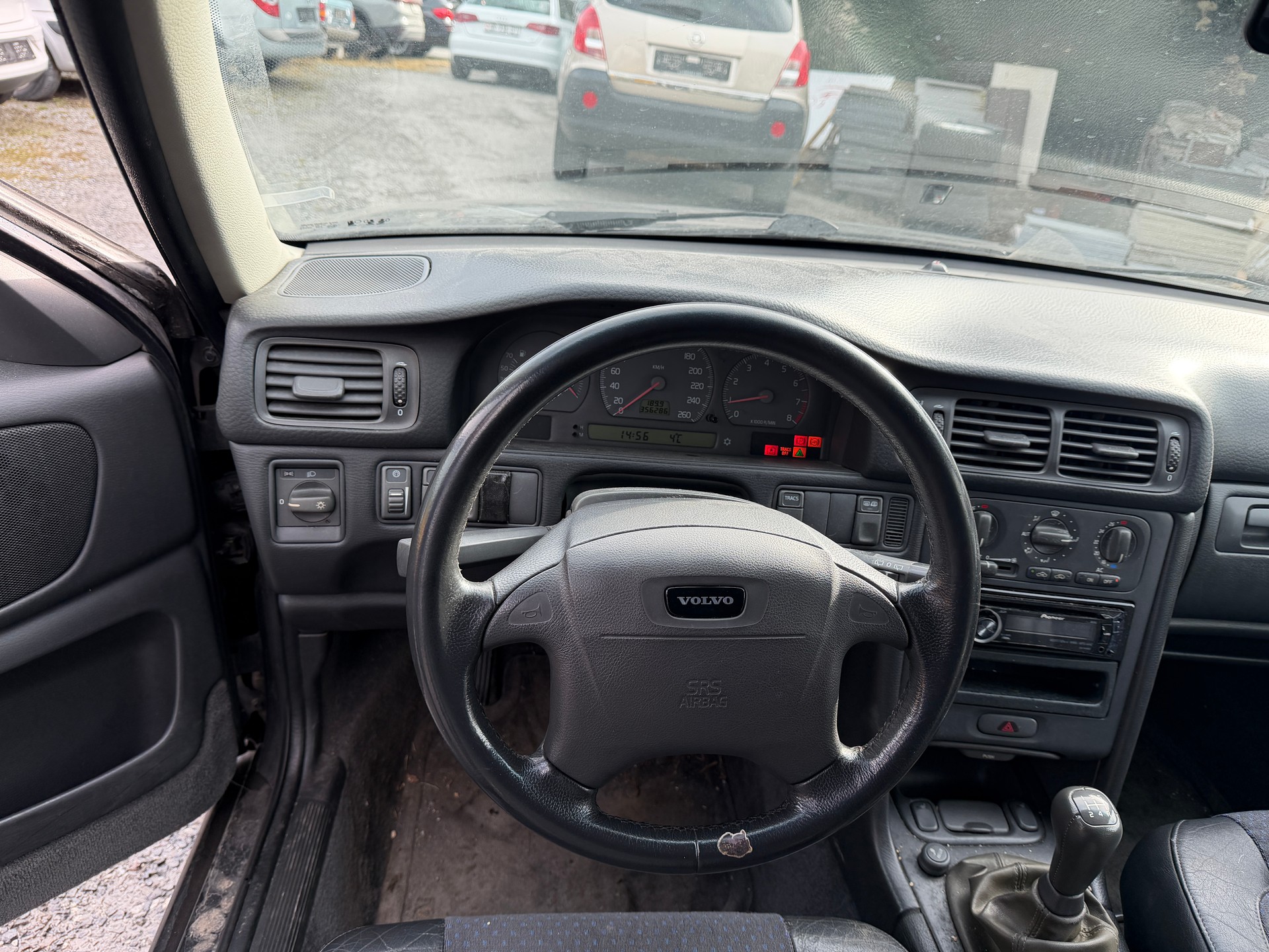 VOLVO V70 2.5 LPT-image-9