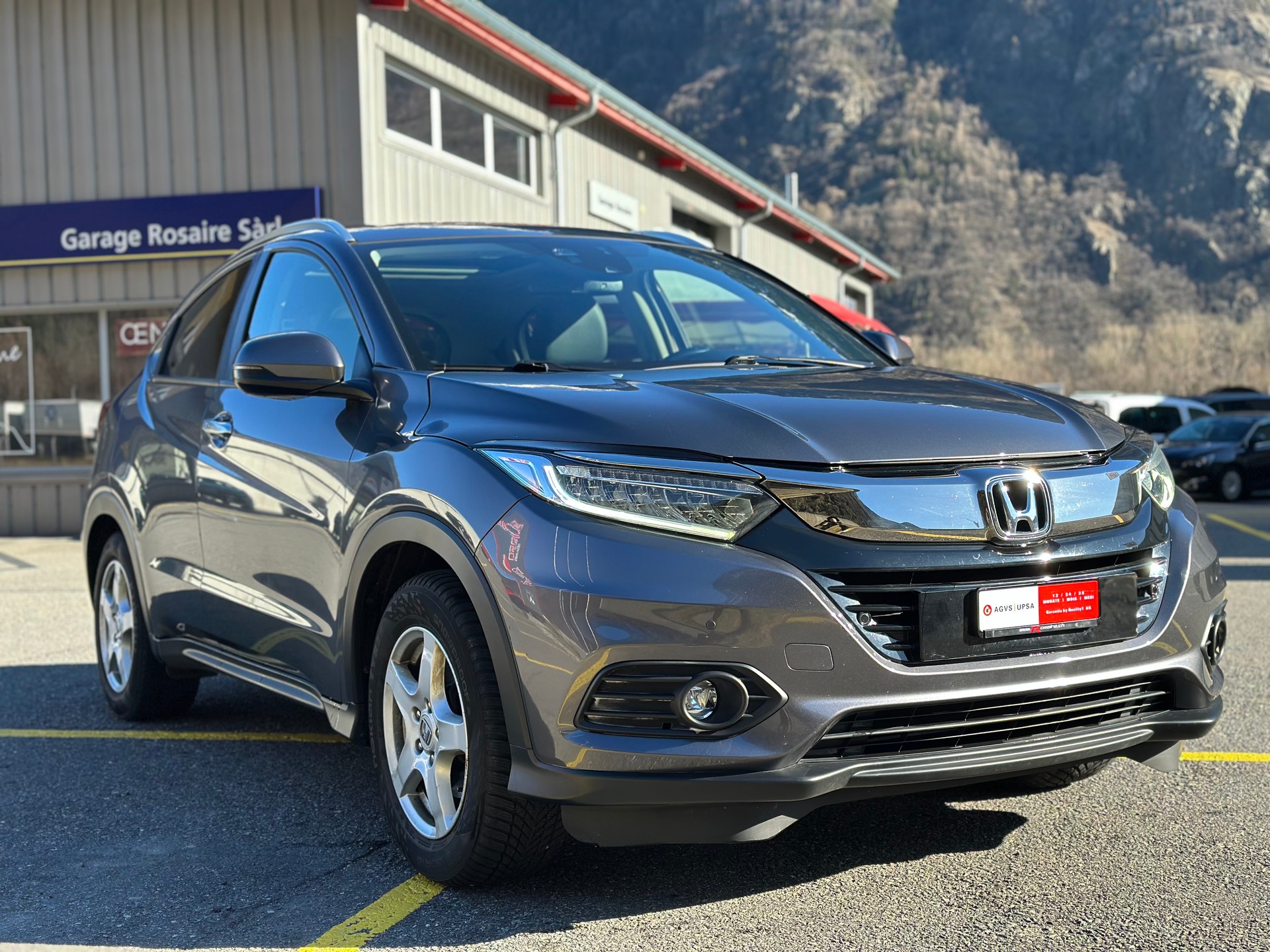 HONDA HR-V 1.5i-VTEC Executive CVT-image-4
