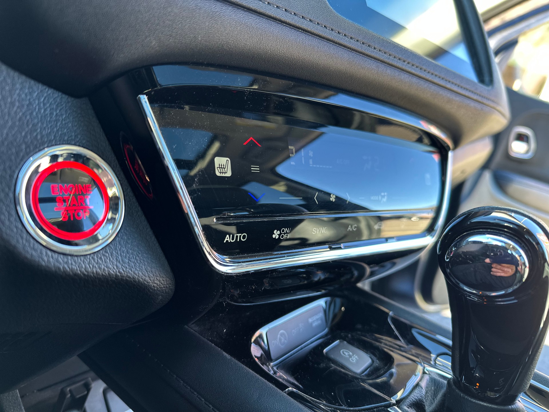 HONDA HR-V 1.5i-VTEC Executive CVT-image-22