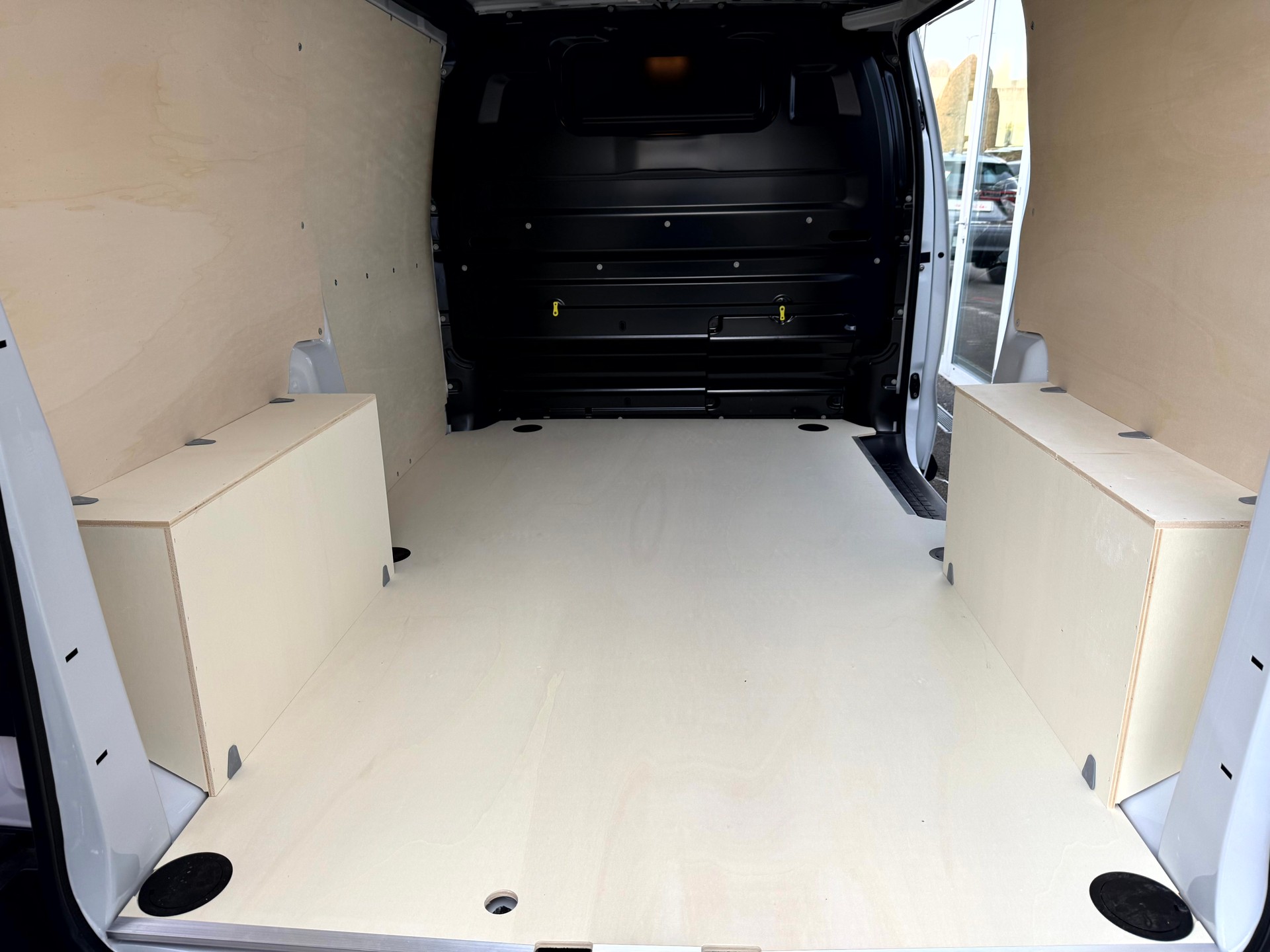 PEUGEOT Expert 1.5 BlueHDi 120 S&S Standard-image-13
