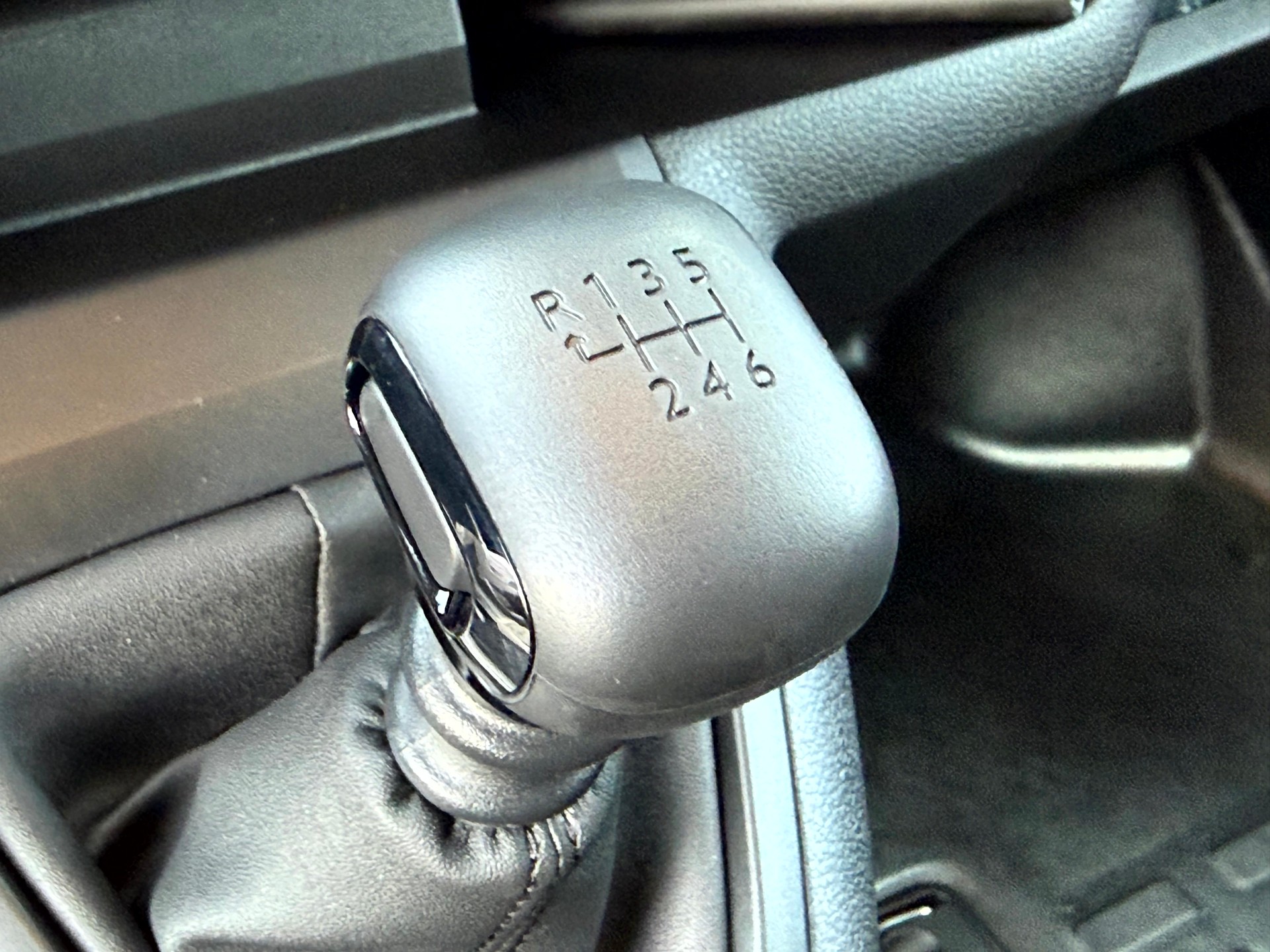 PEUGEOT Expert 1.5 BlueHDi 120 S&S Standard-image-17