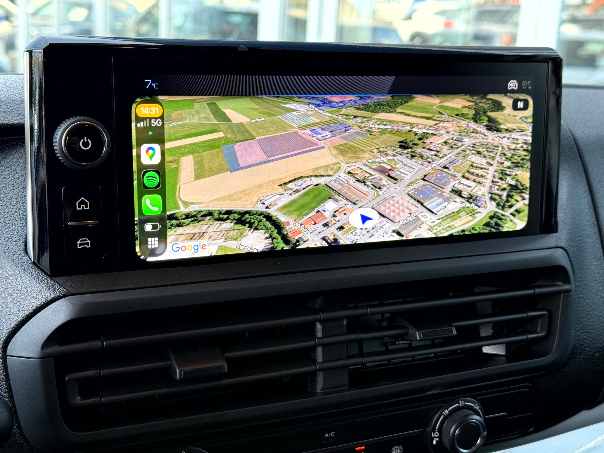 PEUGEOT Expert 1.5 BlueHDi 120 S&S Standard-image-22