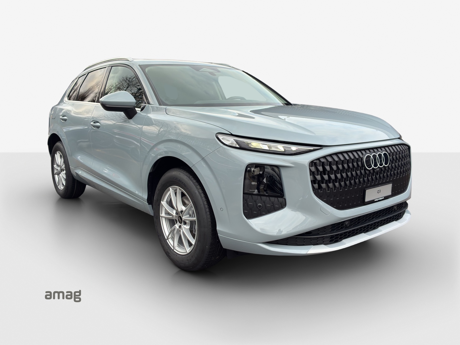 AUDI Q3 SUV 110 kW TFSI S tronic-image-5