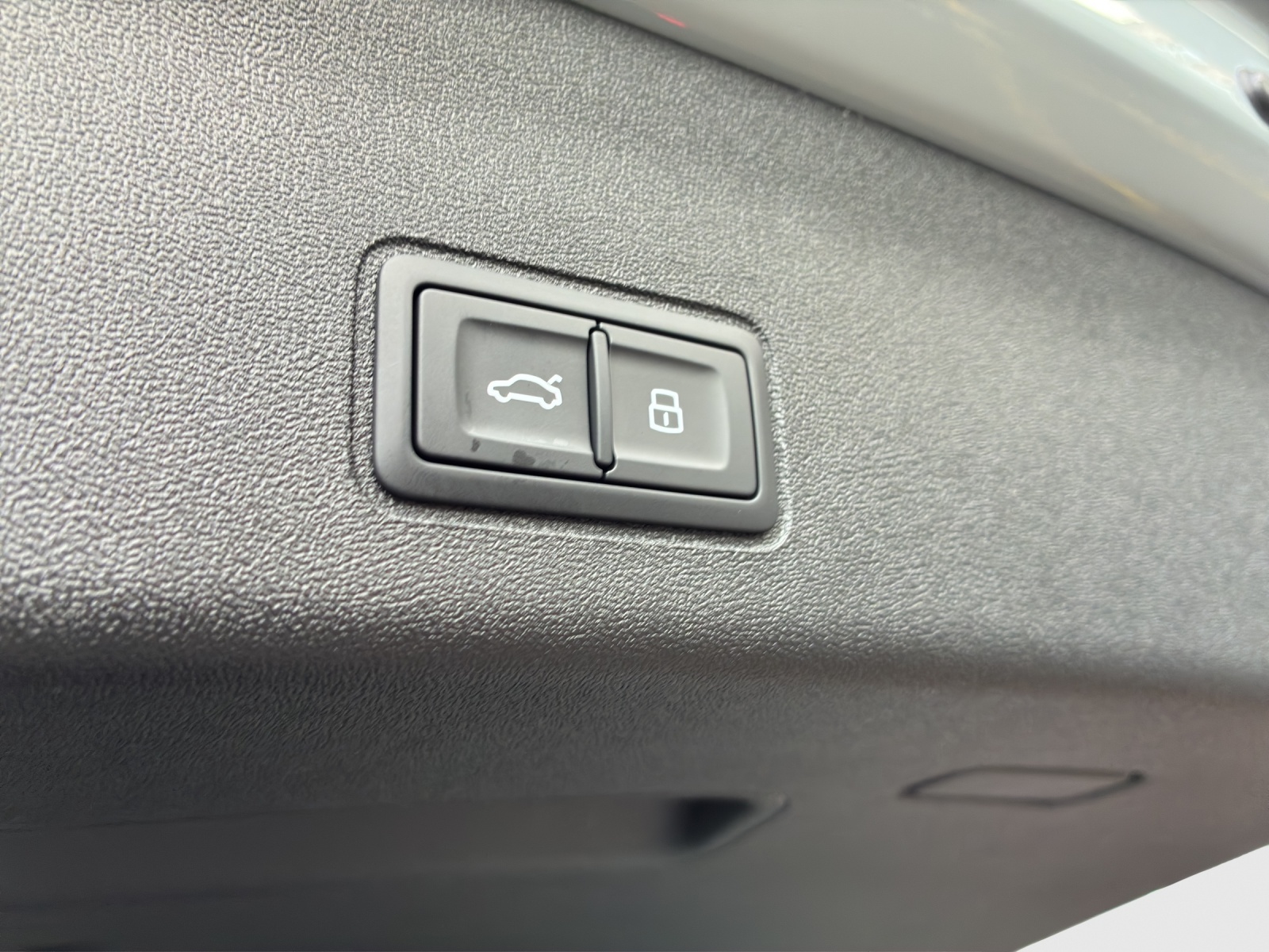 AUDI Q3 SUV 110 kW TFSI S tronic-image-13