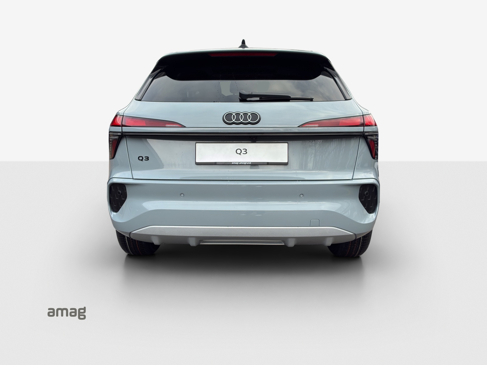 AUDI Q3 SUV 110 kW TFSI S tronic-image-3