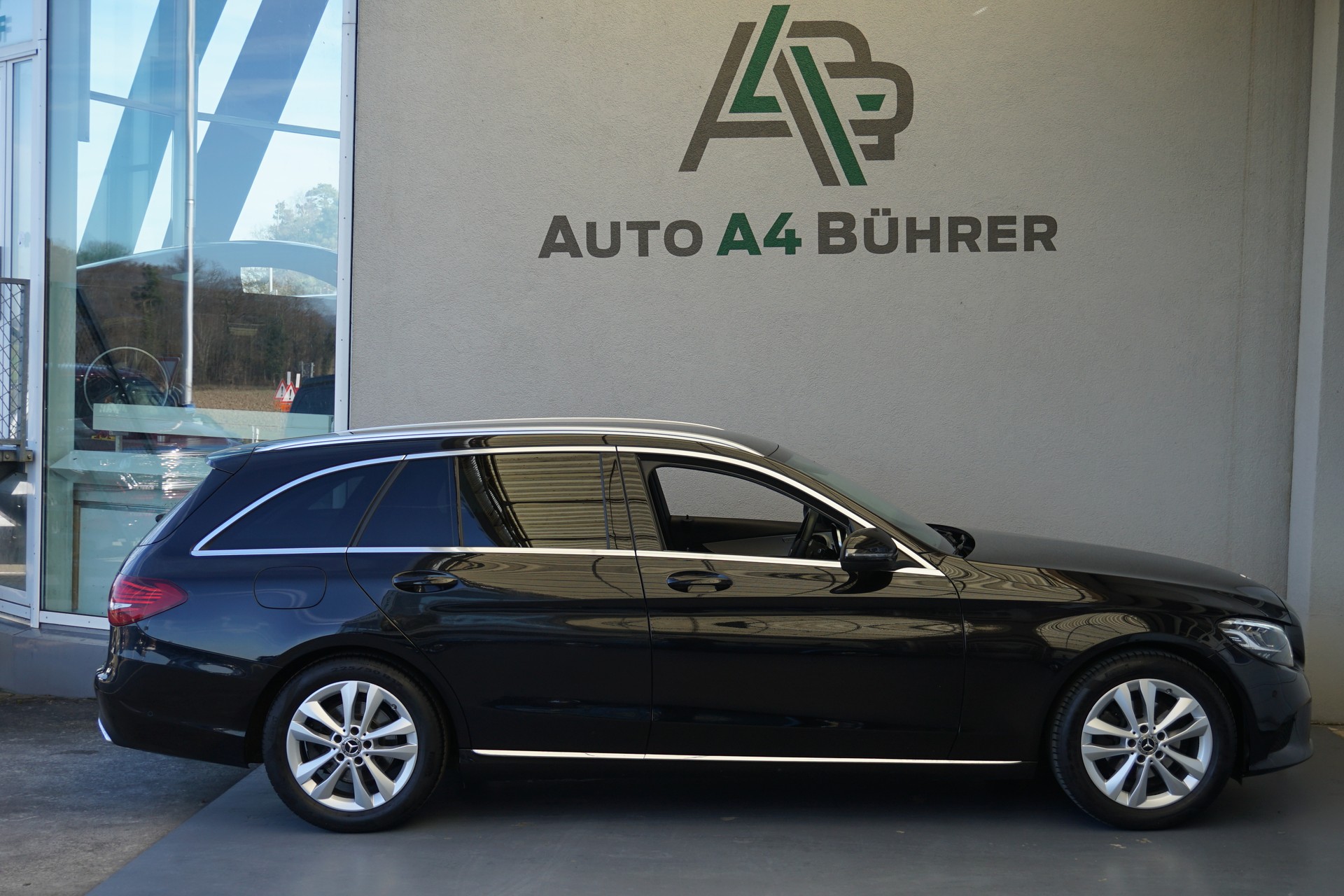 MERCEDES-BENZ C 180 T Avantgarde 156PS Automat Kombi-image-4