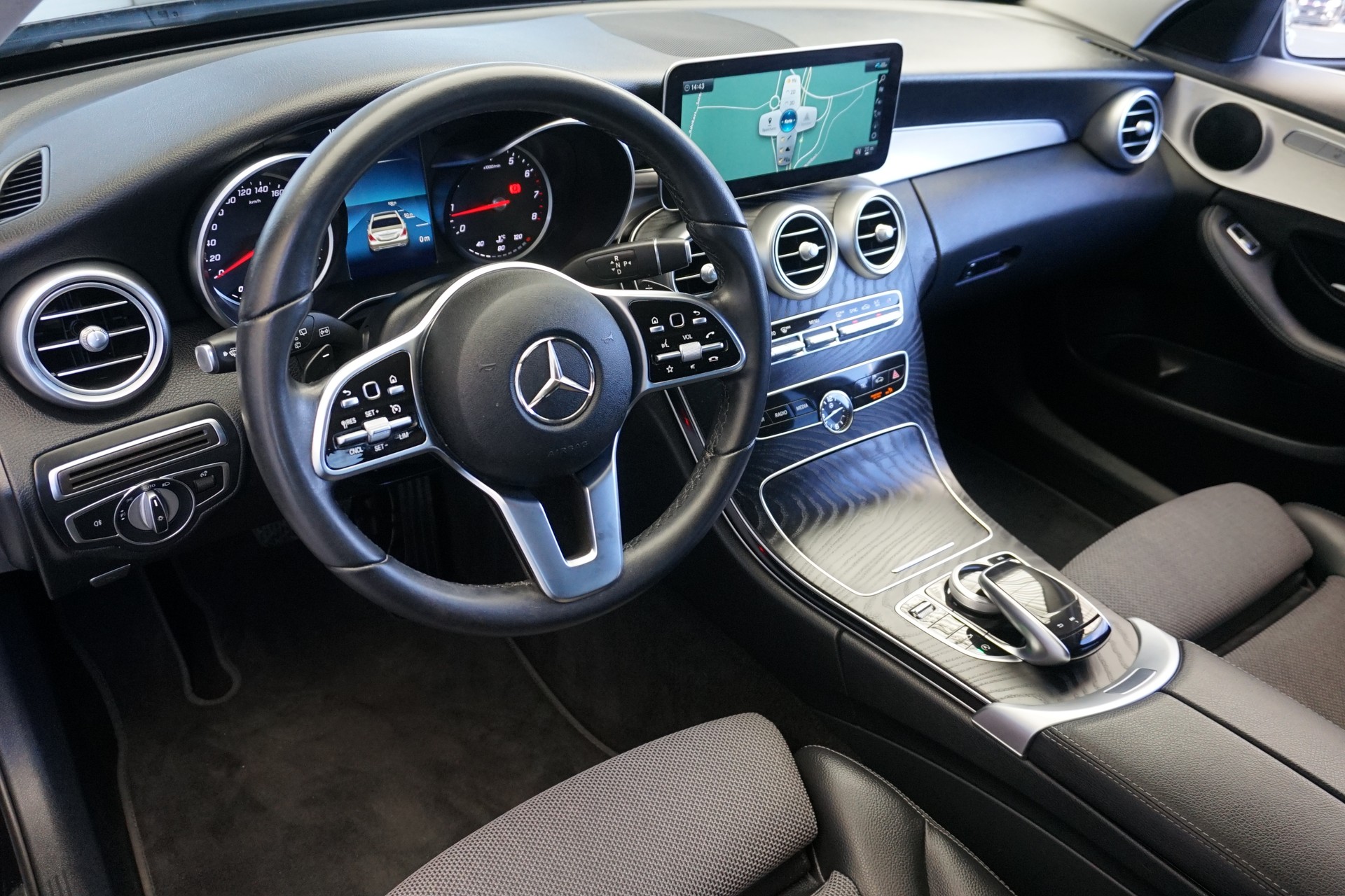 MERCEDES-BENZ C 180 T Avantgarde 156PS Automat Kombi-image-10