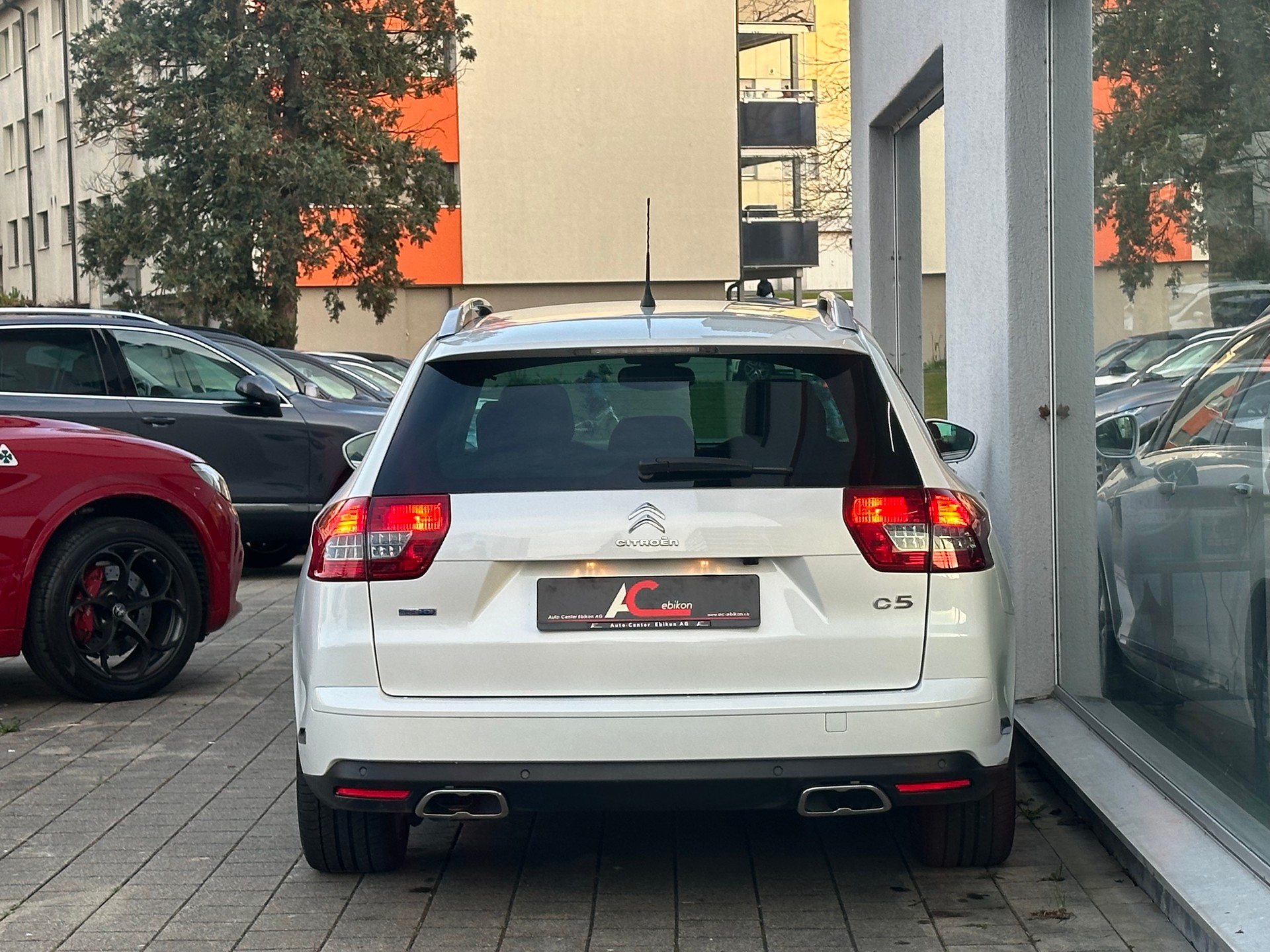 CITROEN C5 2.0 BlueHDi Exclusive EAT6-image-4