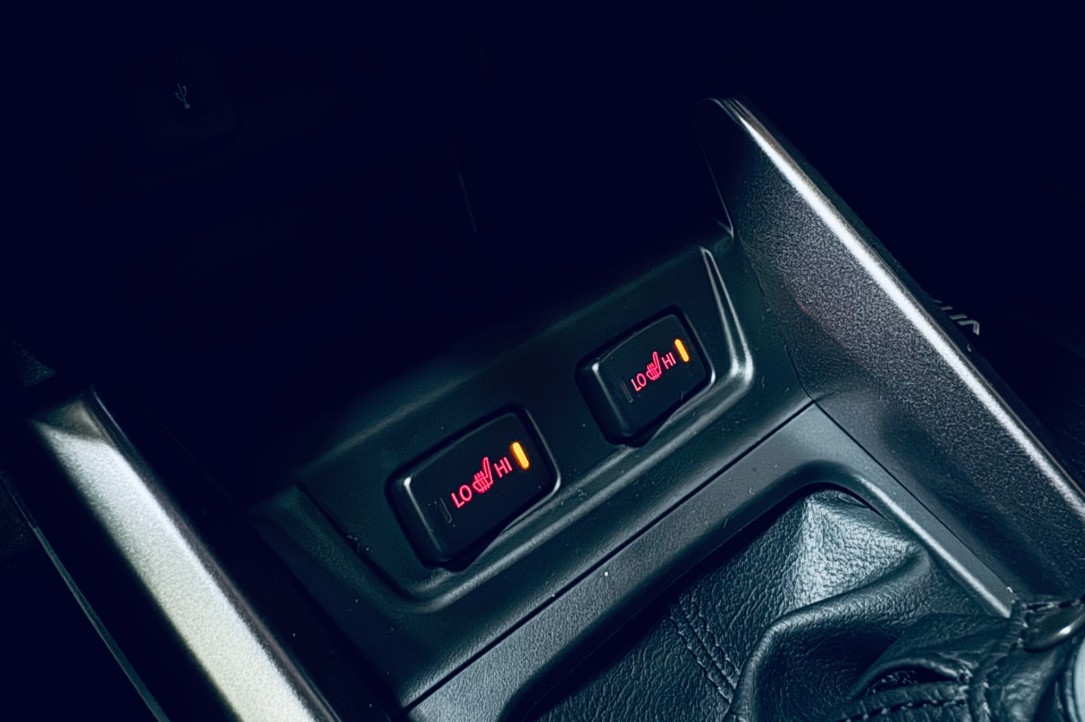SUZUKI Vitara 1.4 Boosterjet Compact + 4x4 Hybrid Automatic-image-12