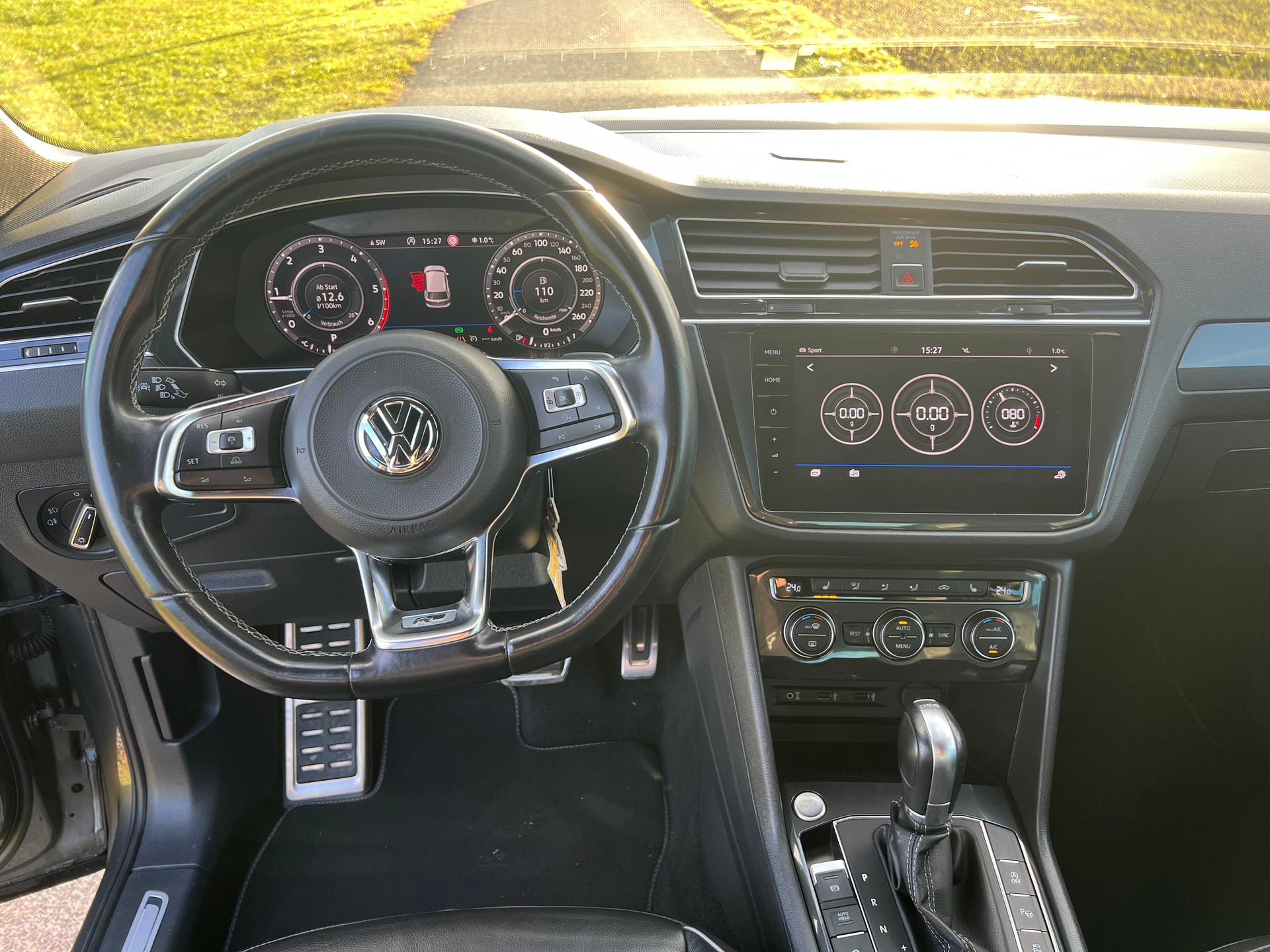 VW Tiguan 2.0 TDI SCR R-Line 4Motion DSG-image-11