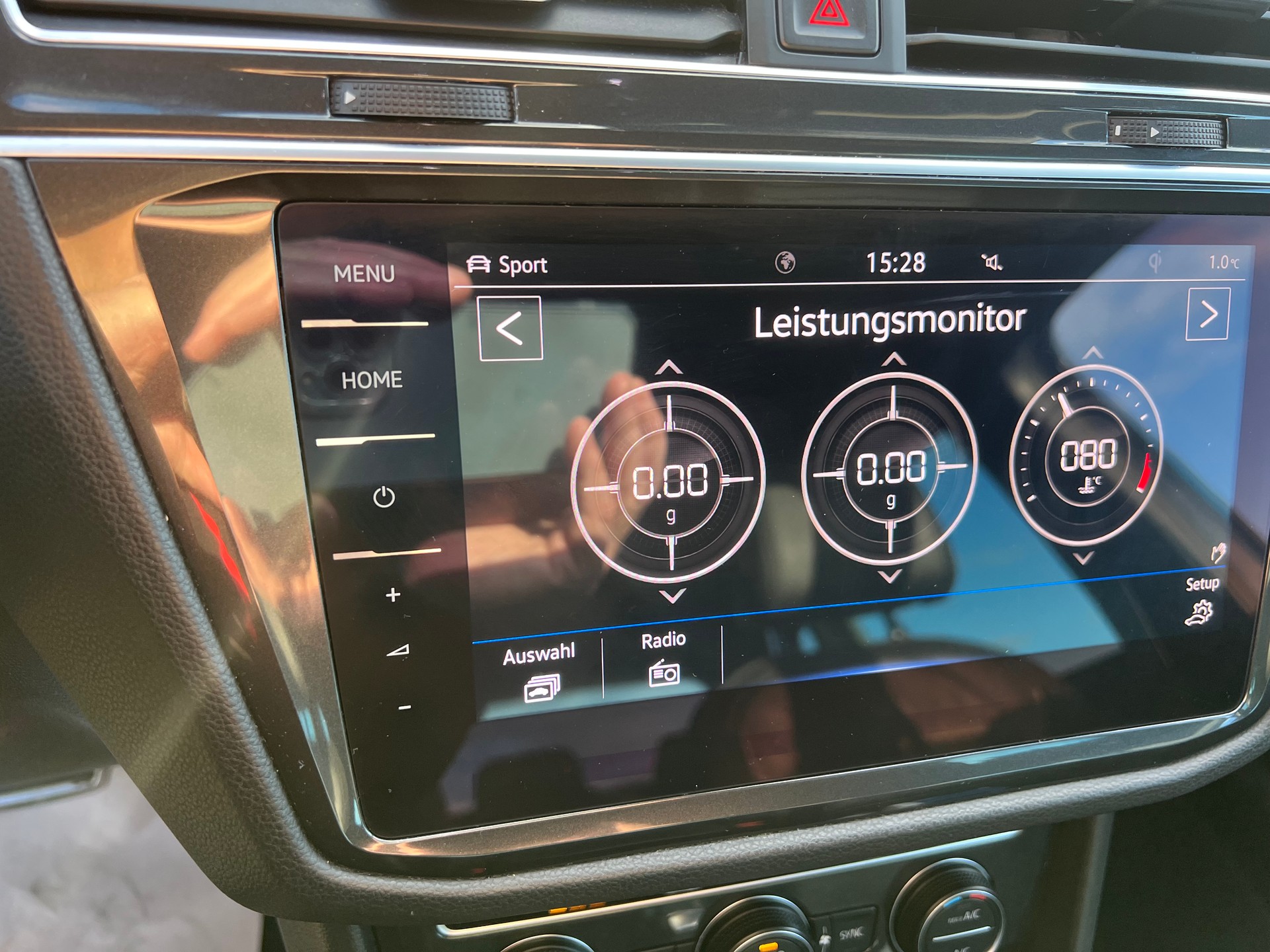 VW Tiguan 2.0 TDI SCR R-Line 4Motion DSG-image-14