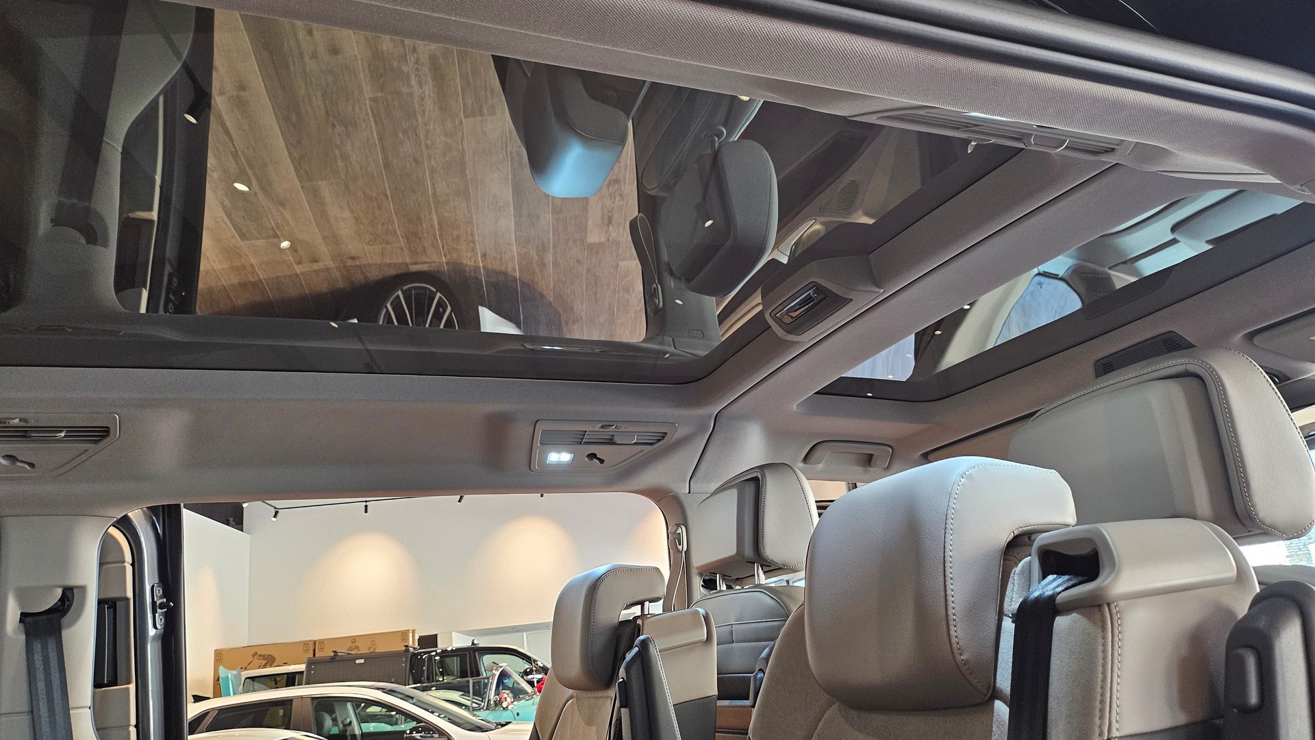 TESLA Model Y Performance AWD AHK-image-27