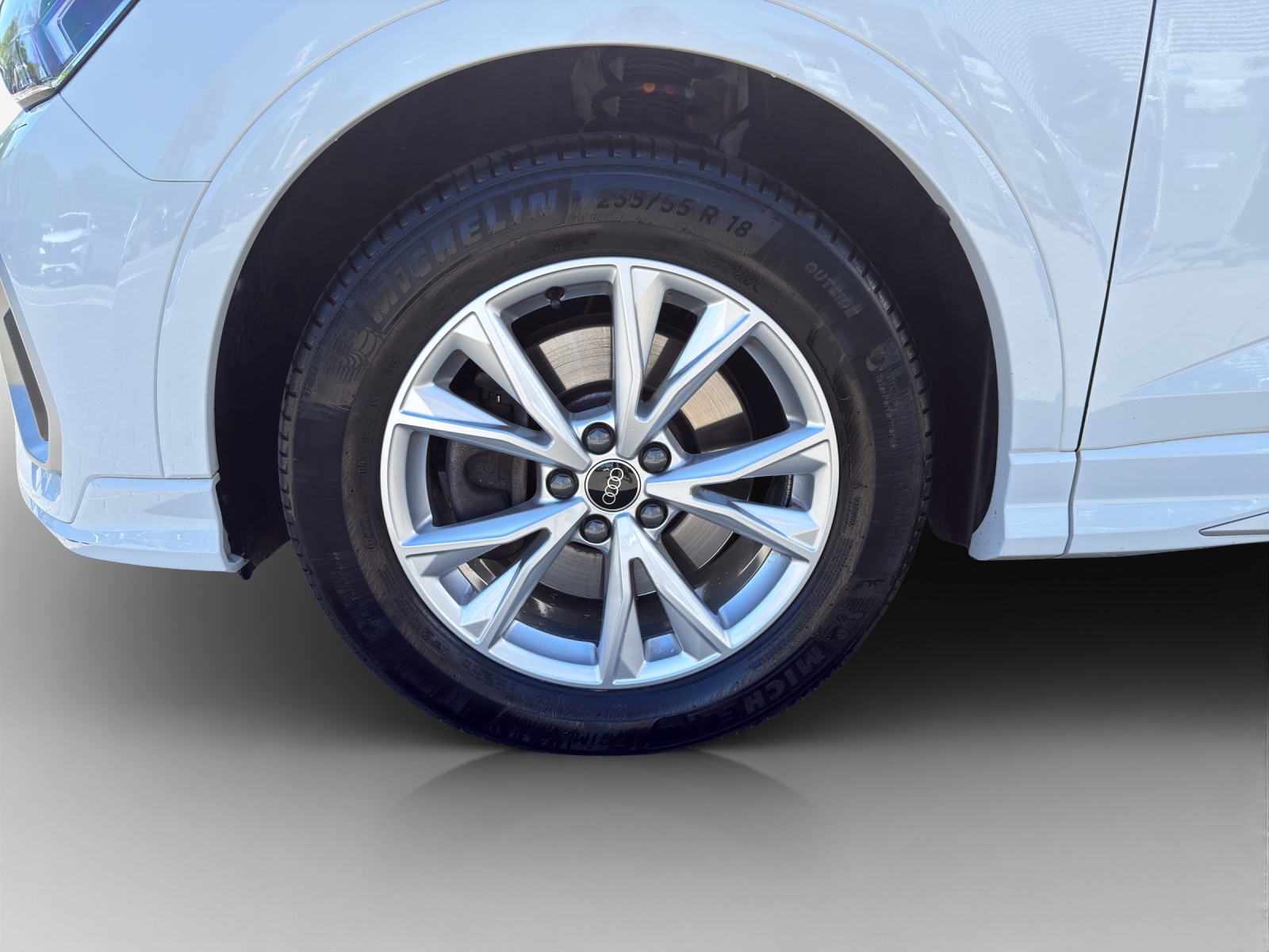 AUDI Q3 Sportback 40 TFSI S line quattro S-tronic-image-13