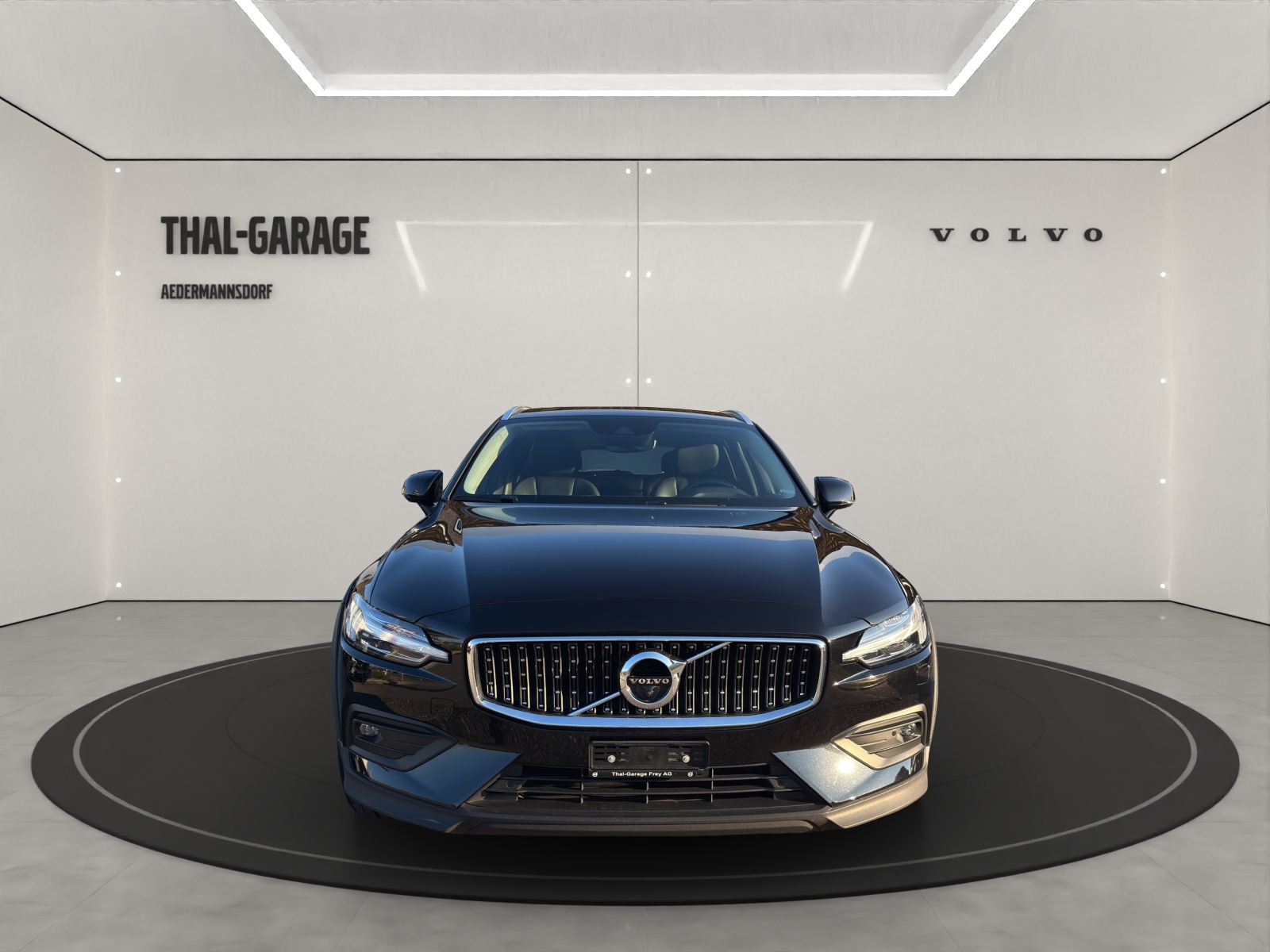VOLVO V60 Cross Country 2.0 D4 AWD-image-8