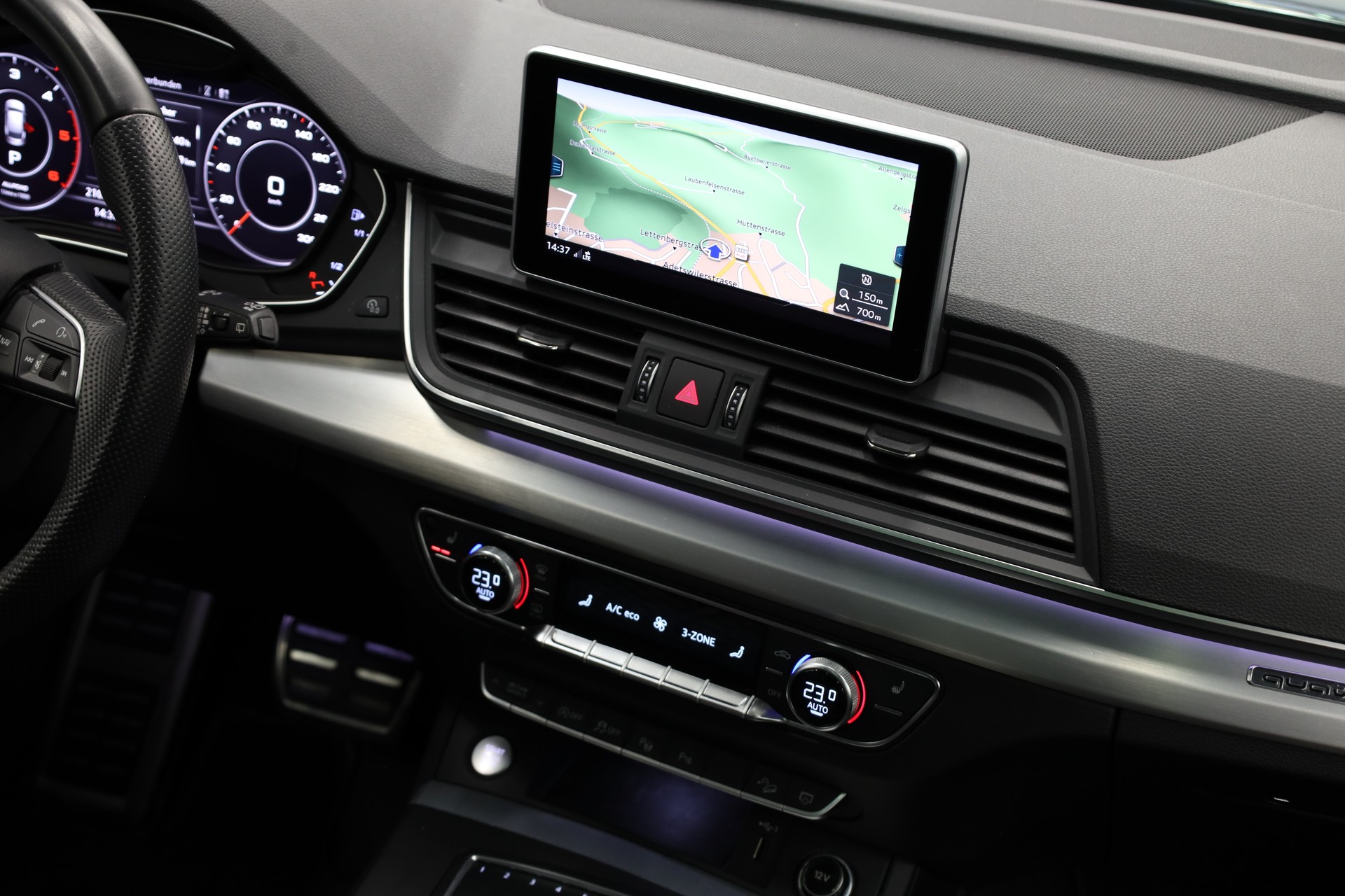 AUDI Q5 3.0 V6 TDI Sport qu. T-Tronic-image-16