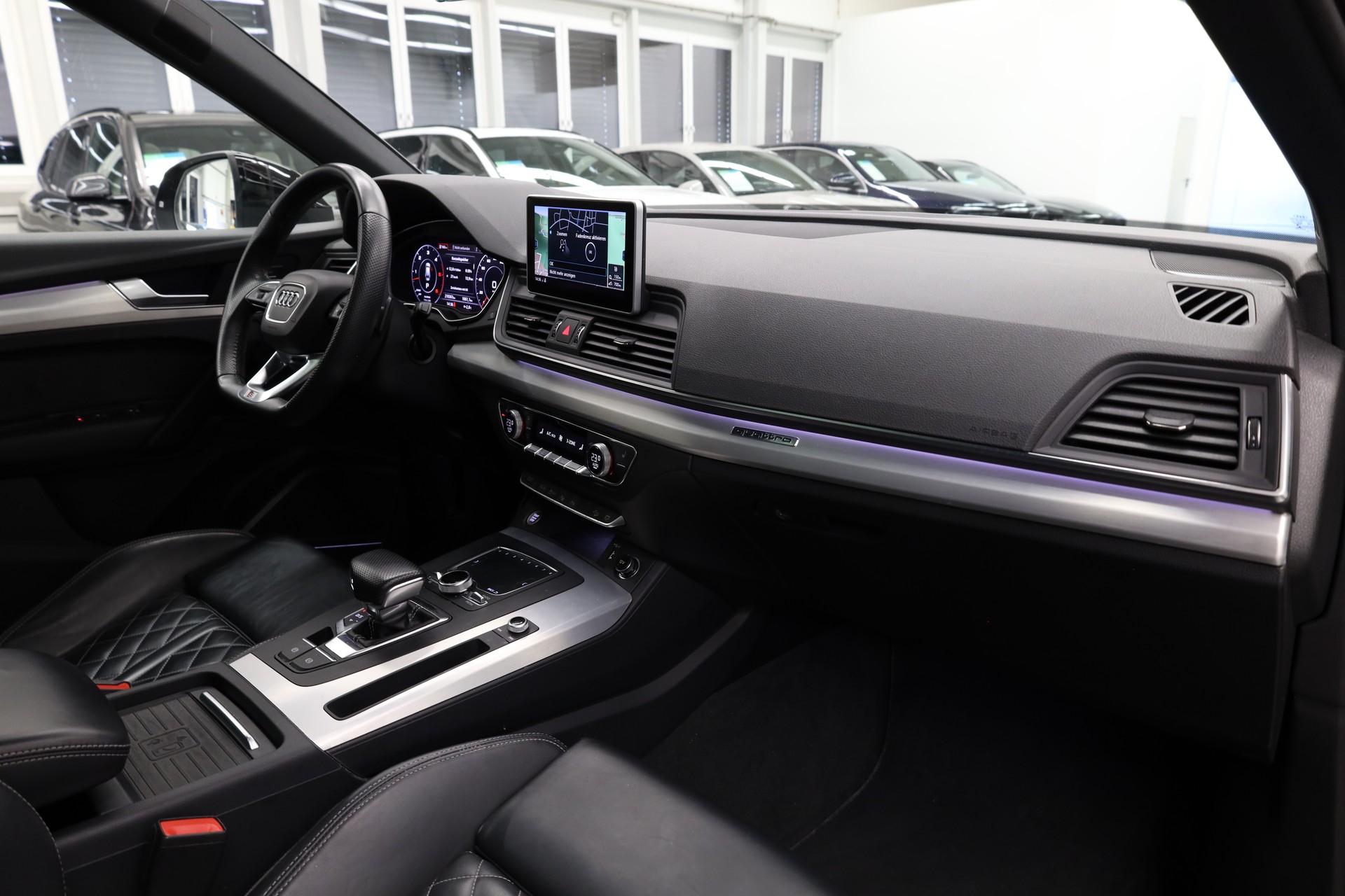 AUDI Q5 3.0 V6 TDI Sport qu. T-Tronic-image-17