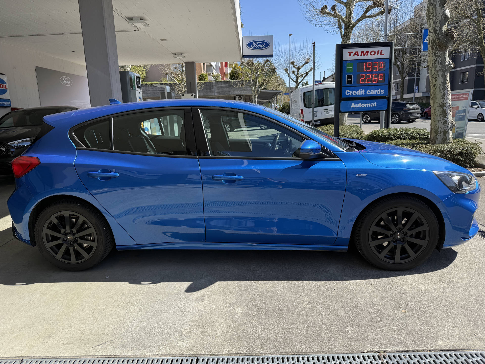 FORD Focus 1.0i EcoB 125 ST-Line-image-4