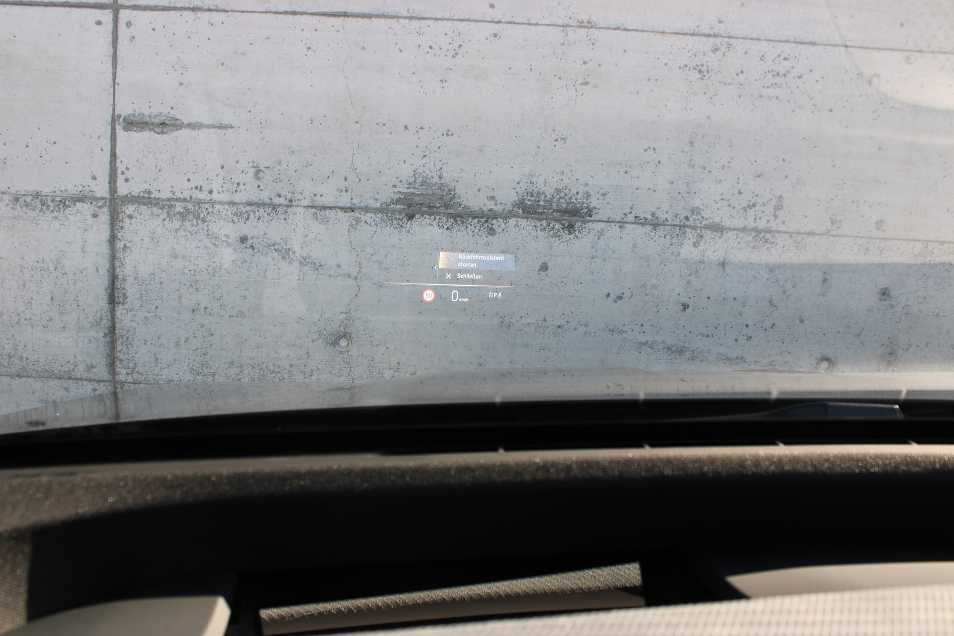 BMW iX xDrive60 M Sport Pro-image-21