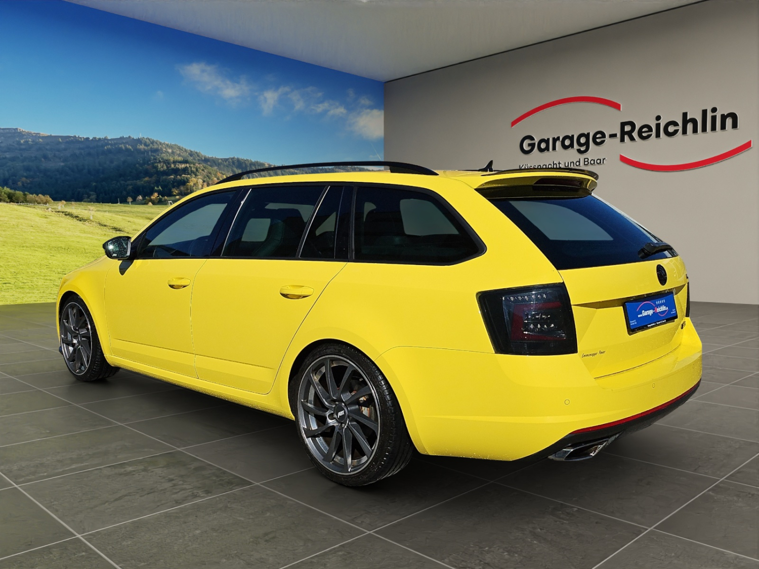 SKODA Octavia Combi 2.0 TSI RS DSG-image-2