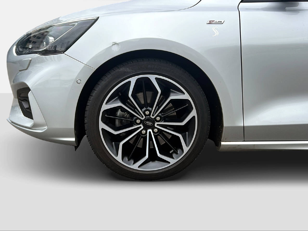 FORD Focus Station Wagon 1.0i EcoB 125 ST-Line-image-8