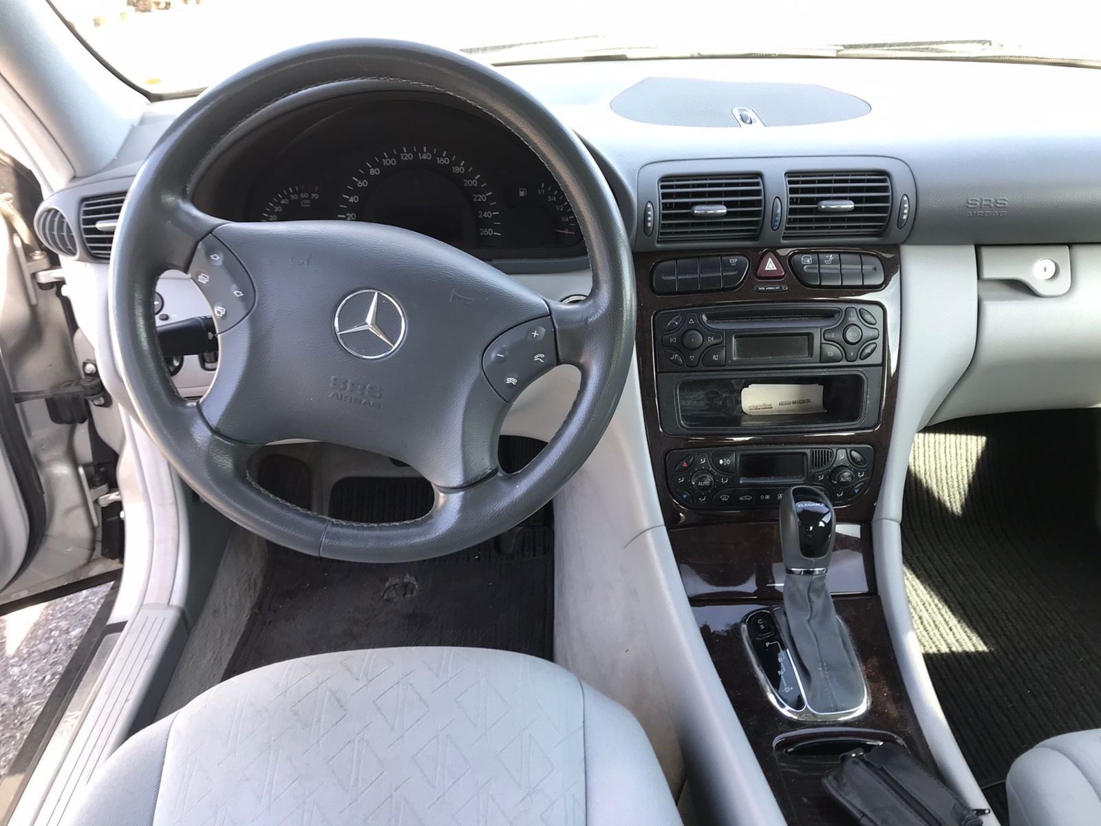 MERCEDES-BENZ C 320 Elégance Automatic-image-4
