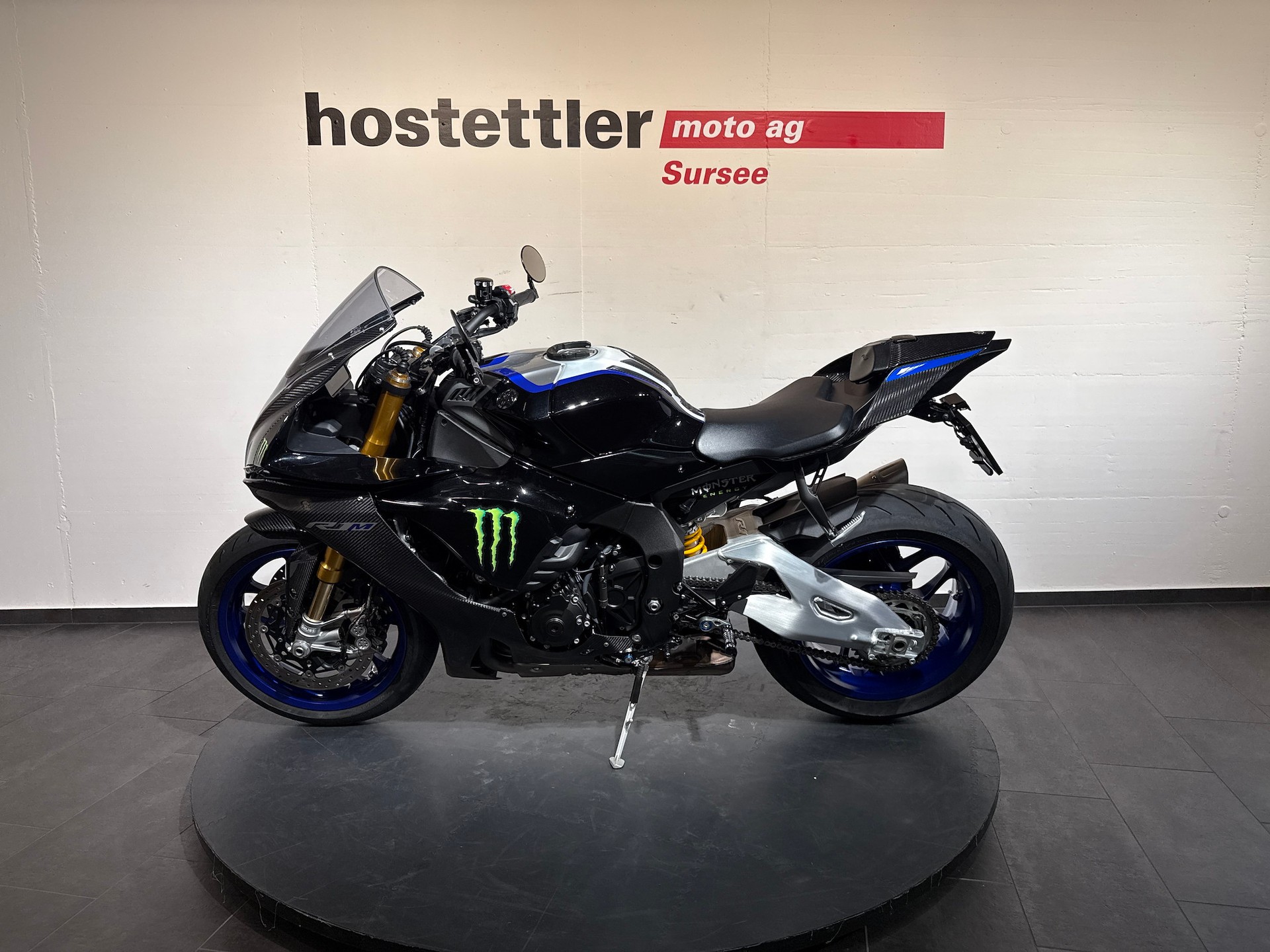 YAMAHA R1M-image-5