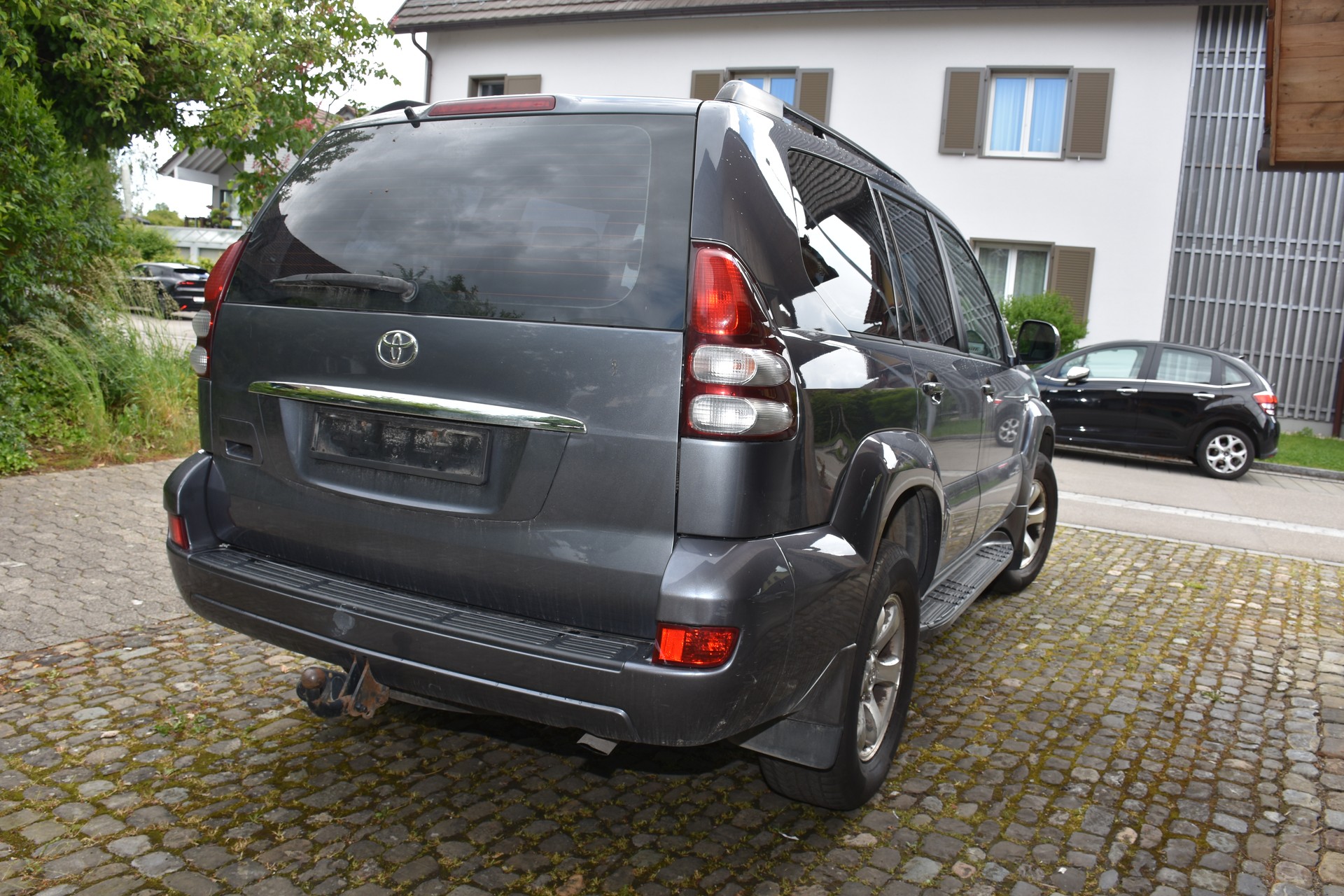 TOYOTA LAND CRUISER-image-3