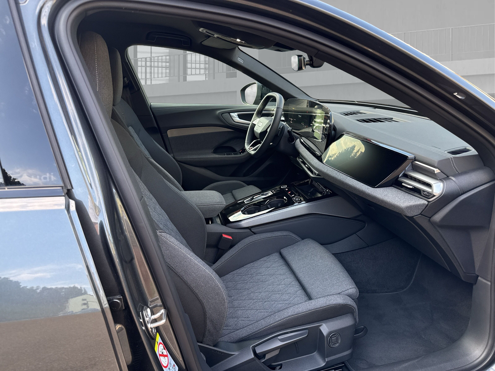 AUDI A5 Avant 2.0 TDI S-tronic S-line-image-15