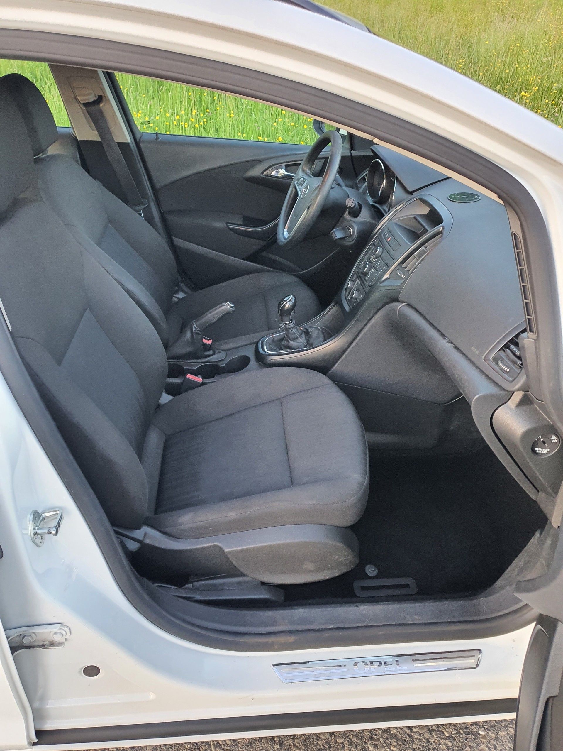 OPEL Astra SportsTourer 1.4i 16V Enjoy-image-11
