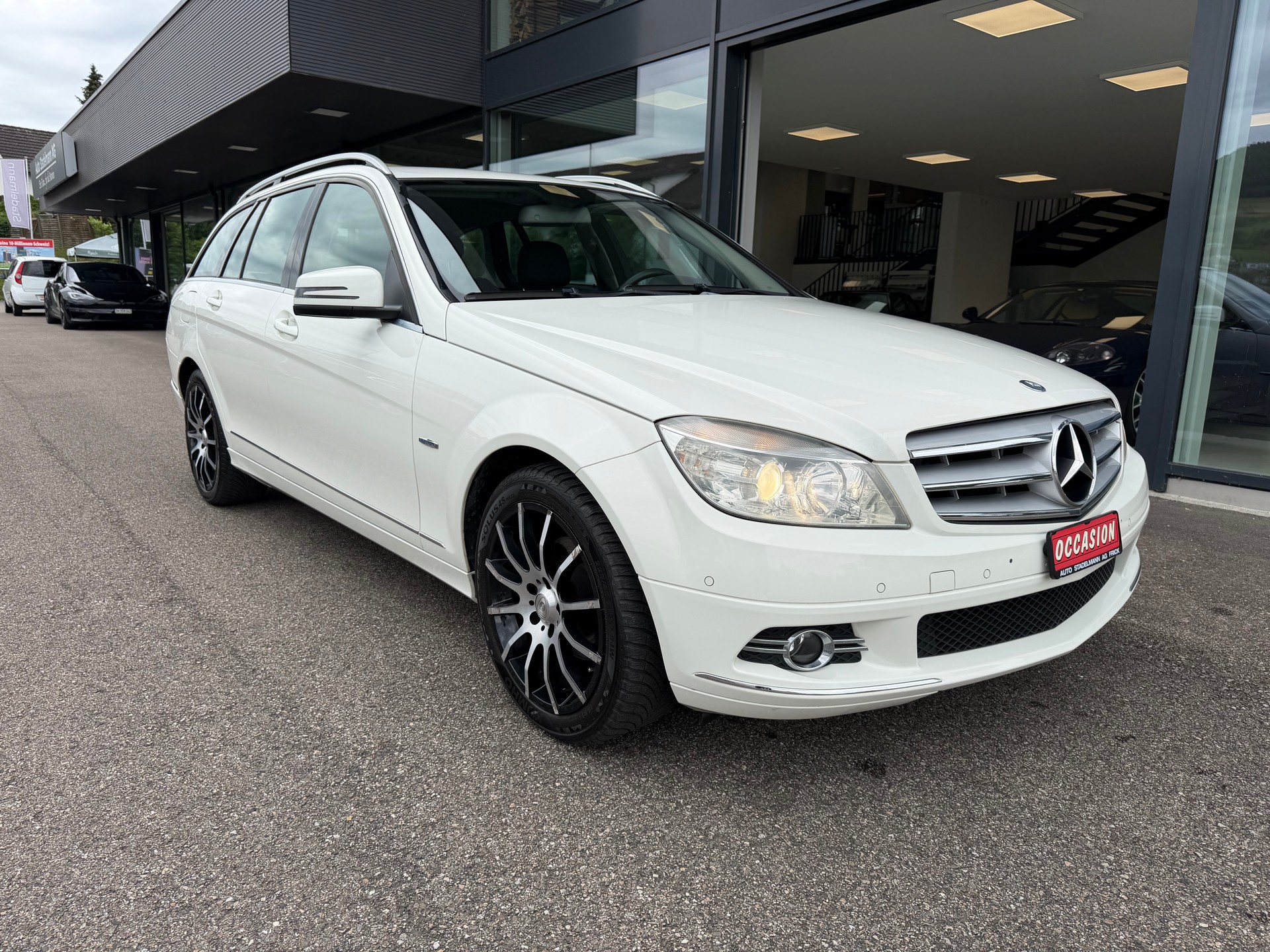 MERCEDES-BENZ C 180 Kompressor BlueEff. Avantgarde Aut.-image-0