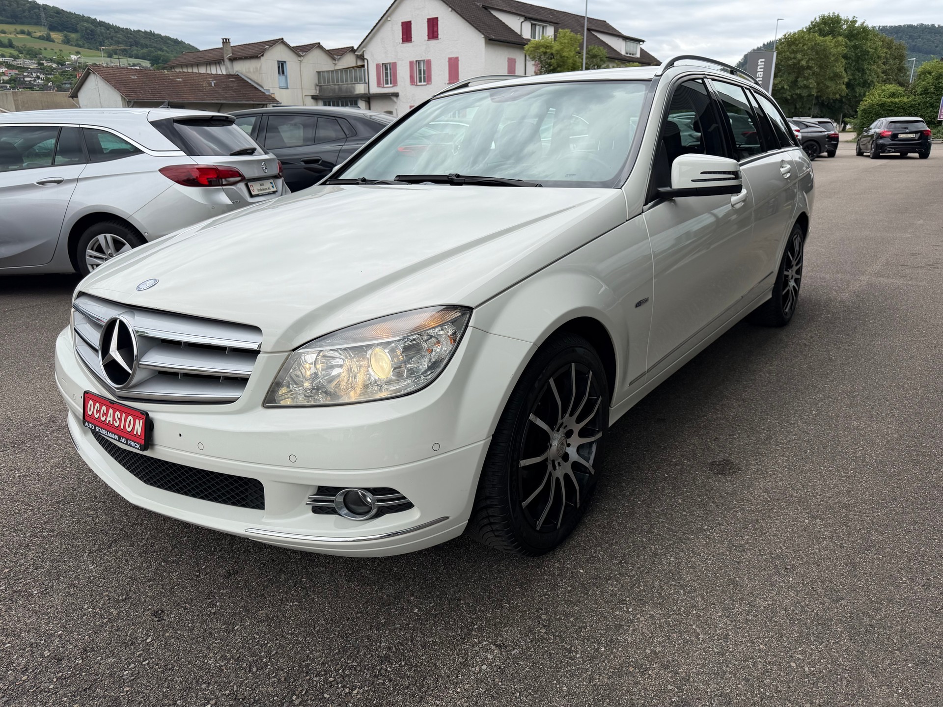 MERCEDES-BENZ C 180 Kompressor BlueEff. Avantgarde Aut.-image-10