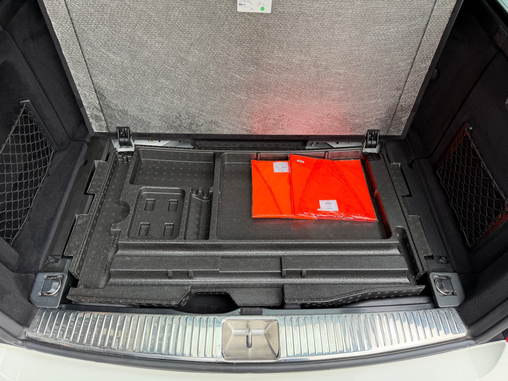 MERCEDES-BENZ C 180 Kompressor BlueEff. Avantgarde Aut.-image-6