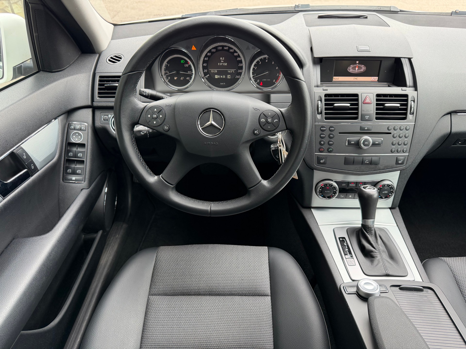 MERCEDES-BENZ C 180 Kompressor BlueEff. Avantgarde Aut.-image-14